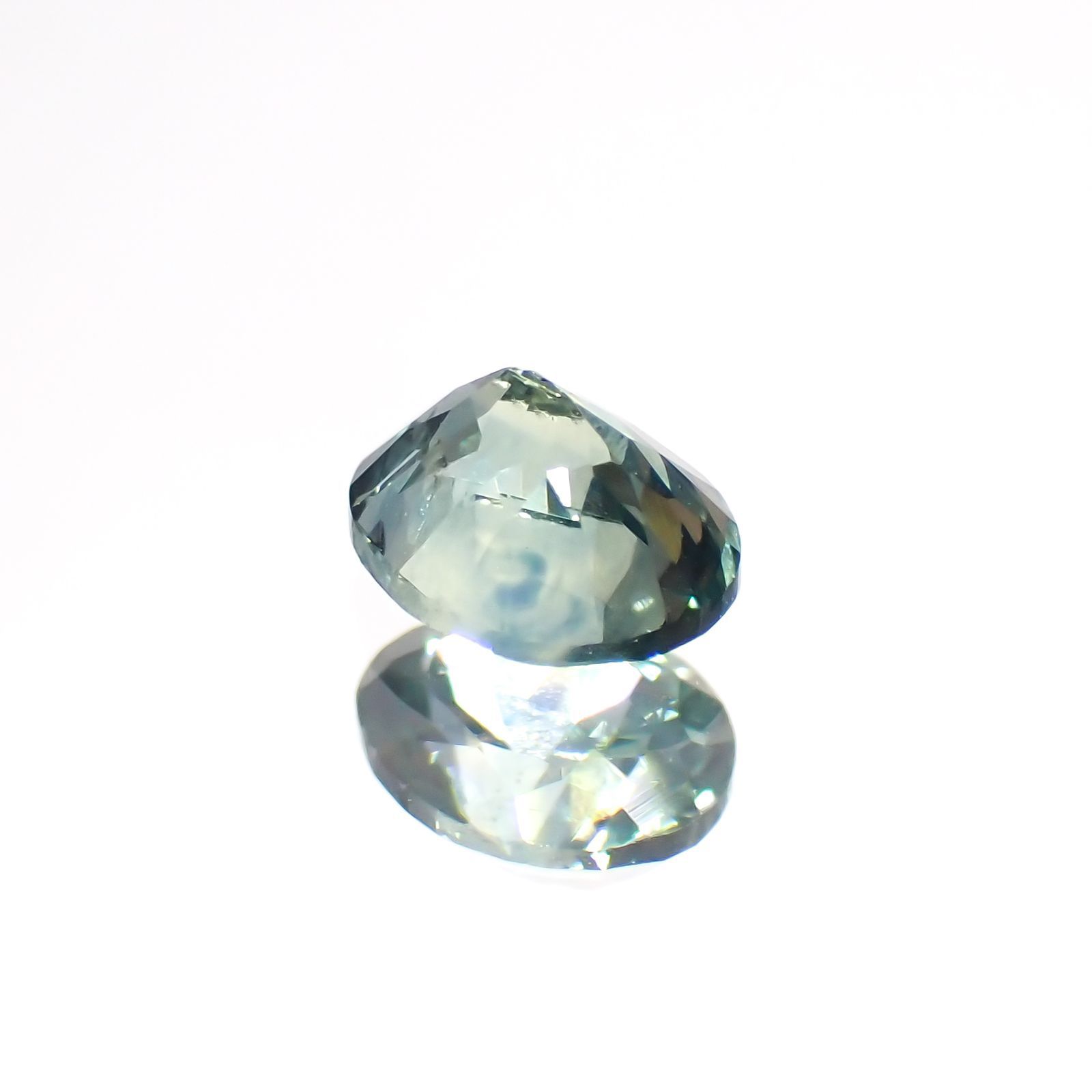 モンタナサファイア(宝石名サファイア)アメリカ・モンタナ州産 0.50ct 識別済[220114015]5.1x4mm前後