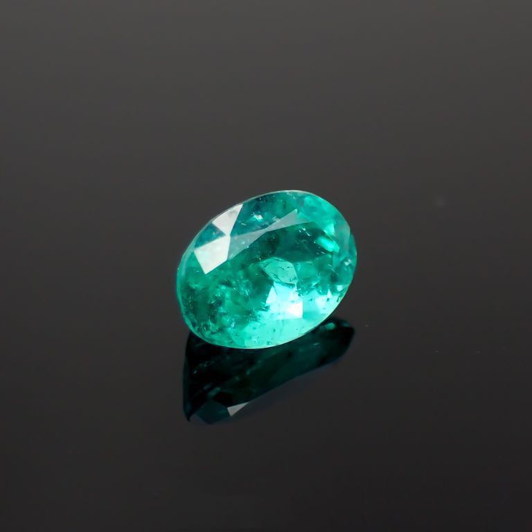 パライバトルマリン ブラジル産 0.72ct[221018792]6.6x4.5mm前後