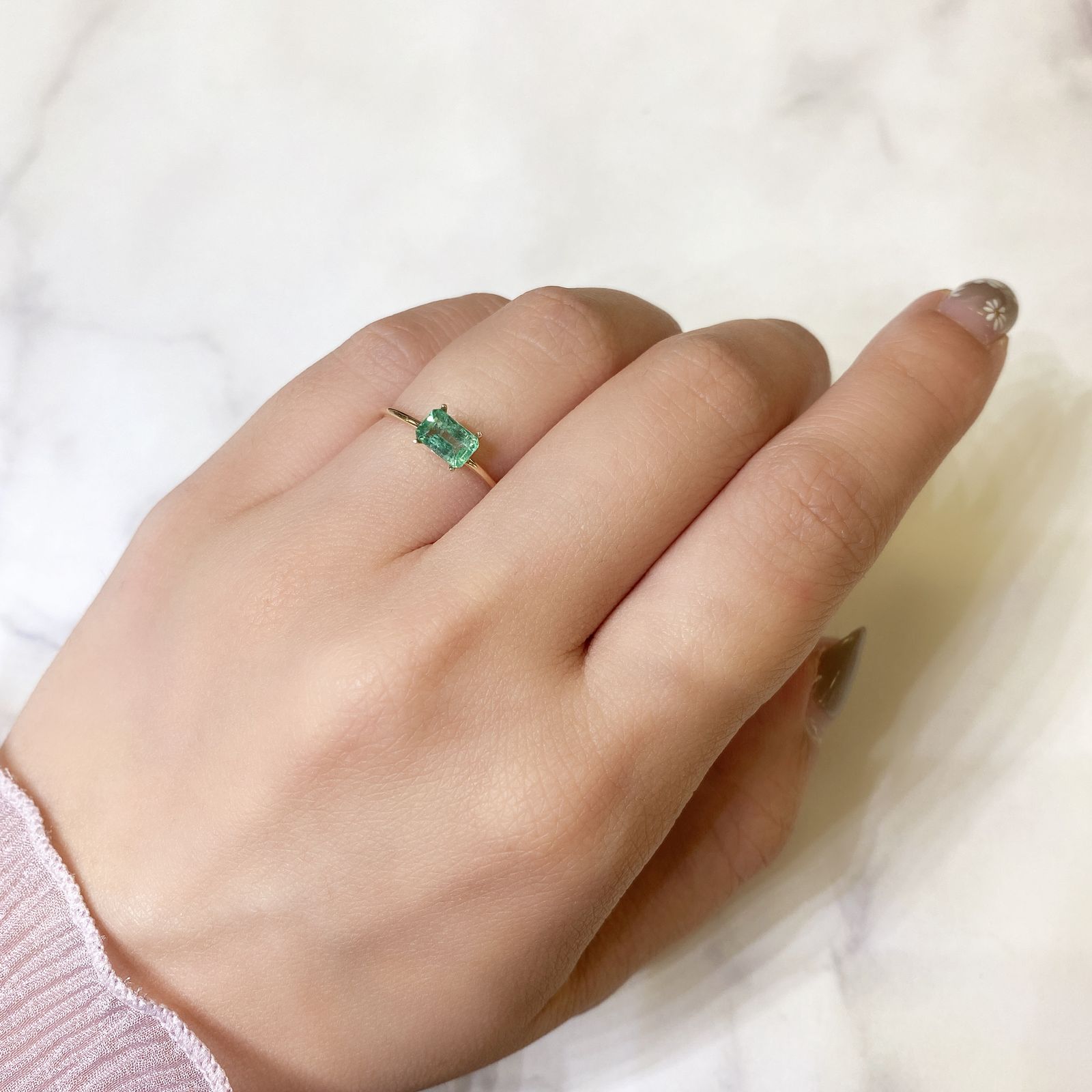 エメラルド(宝石名エメラルド) ザンビア産 0.52ct 識別済[211012999]6×4mm前後
