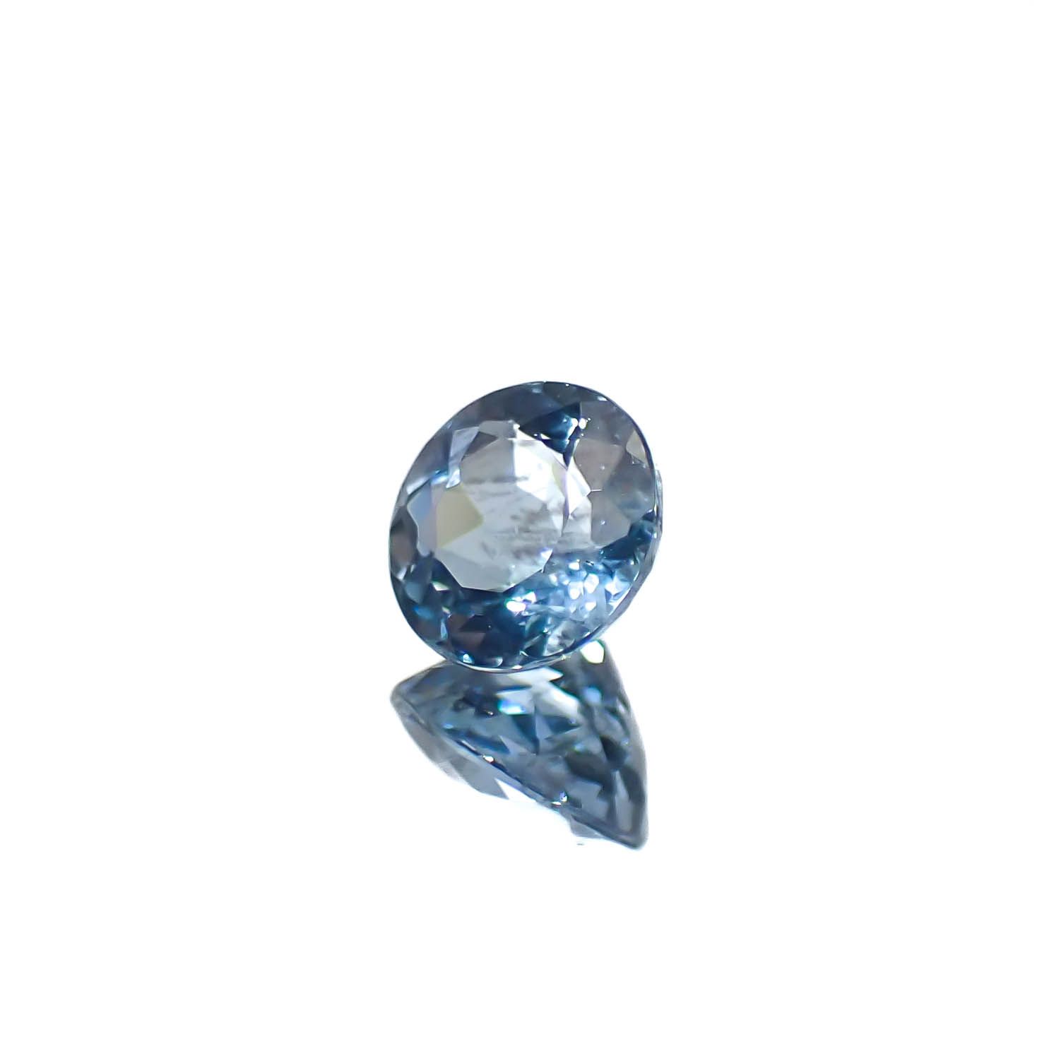 サンタマリアアクアマリン ブラジル産 0.61ct [250329932]5.5x5.4mm前後