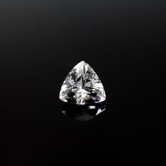 日本水晶 滋賀県田上山大谷河原産 3.29ct / 10.4x10.7mm前後 [260632419]