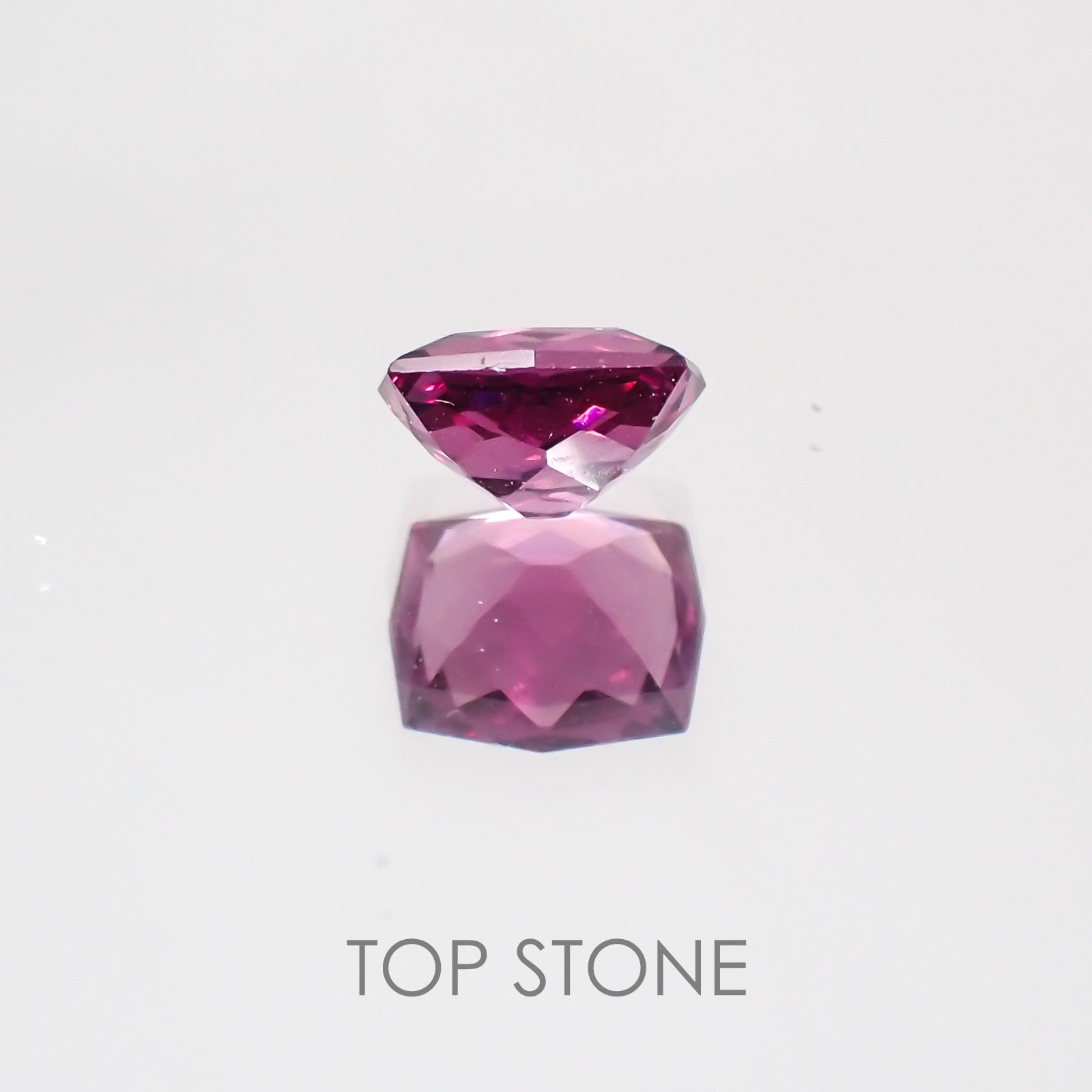 ◇カスタムカット◇グレープガーネット(宝石名ガーネット) ブラジル産 0.71ct 識別済[21069691]5.5×4.7mm前後
