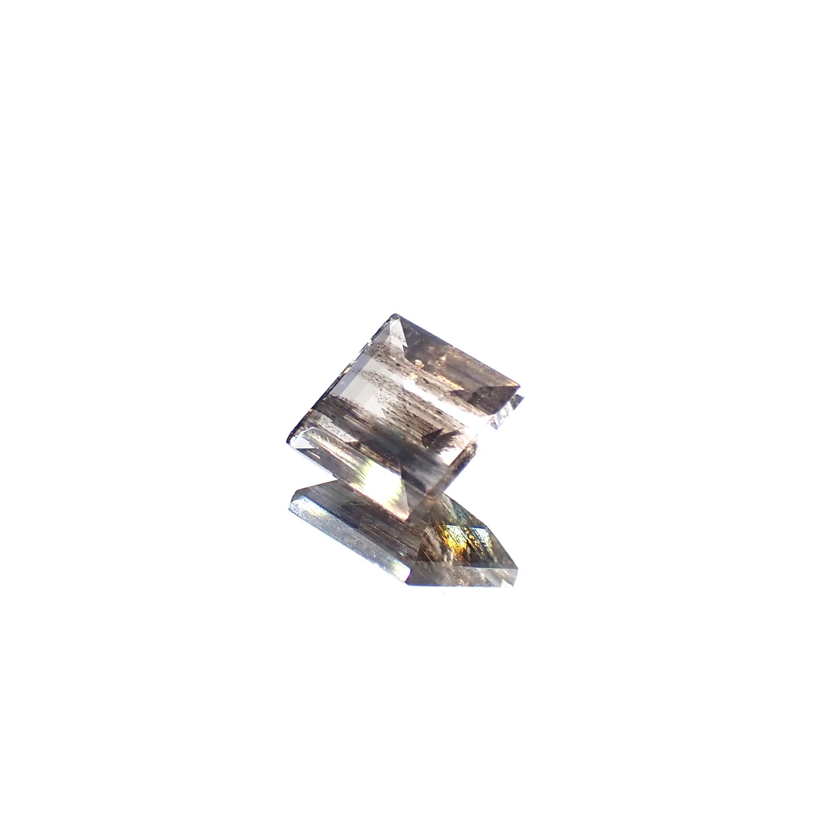 レインボースキャポライト ブラジル産 0.84ct / 6x5.9mm前後 [250931044]