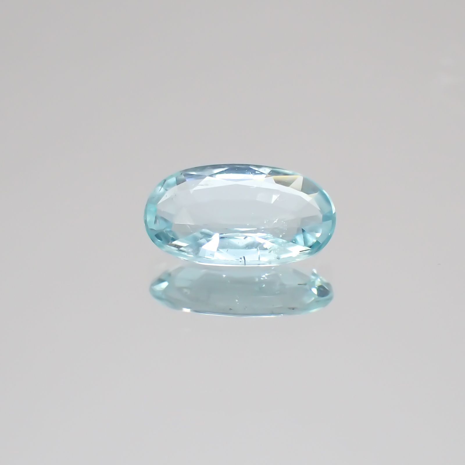 パライバトルマリン(宝石名トルマリン/別名パライバ・トルマリン)モザンビーク産 0.65ct 識別済[230421884]7.9x4.7mm前後