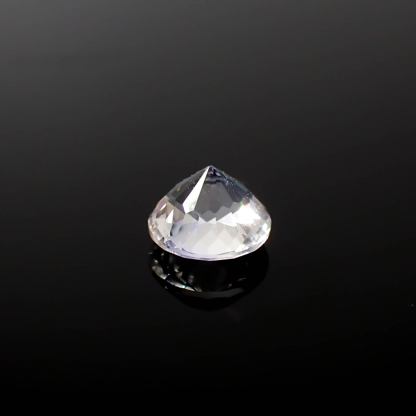 レインボームーンストーン ザンビア産 0.33ct[240326918]4.5x4.4mm前後