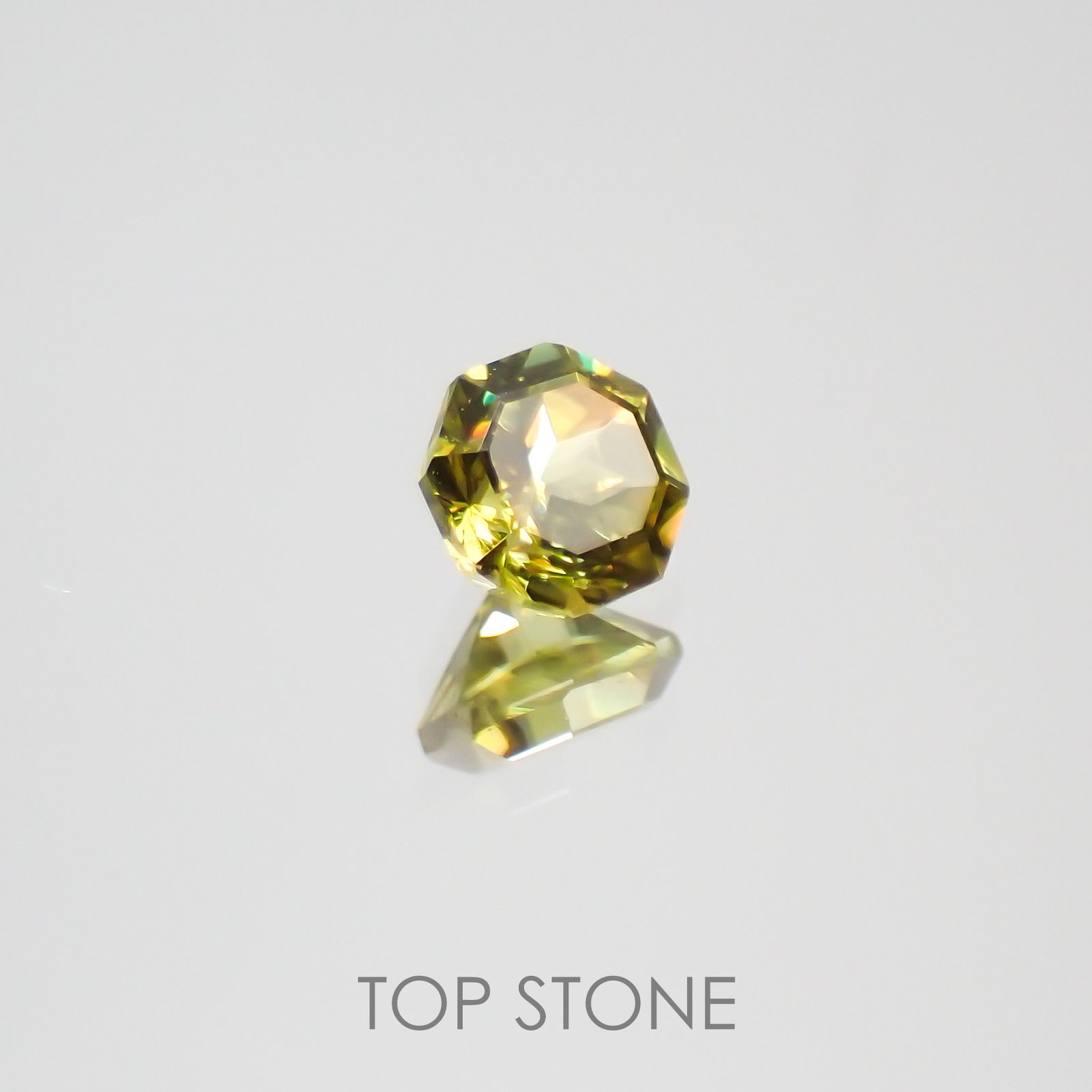 ◇オクタゴンカット◇スフェーン マダガスカル産 ルース 0.14ct[210610960]2.9×2.9mm前後