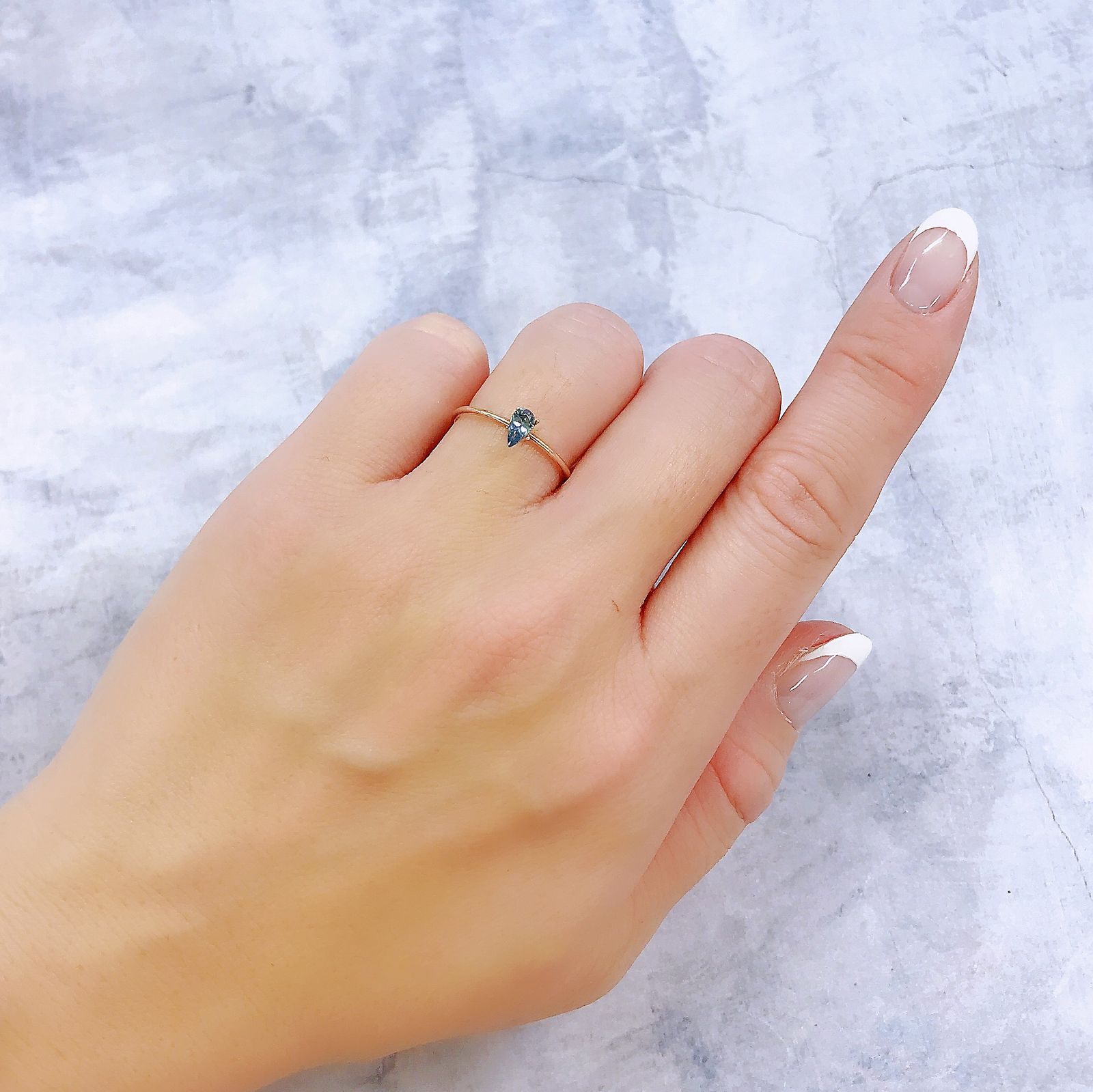 ブルーグリーンコーネルピン(宝石名コーネルピン)タンザニア産 0.20ct 識別済[221219244]5.3x2.9mm前後