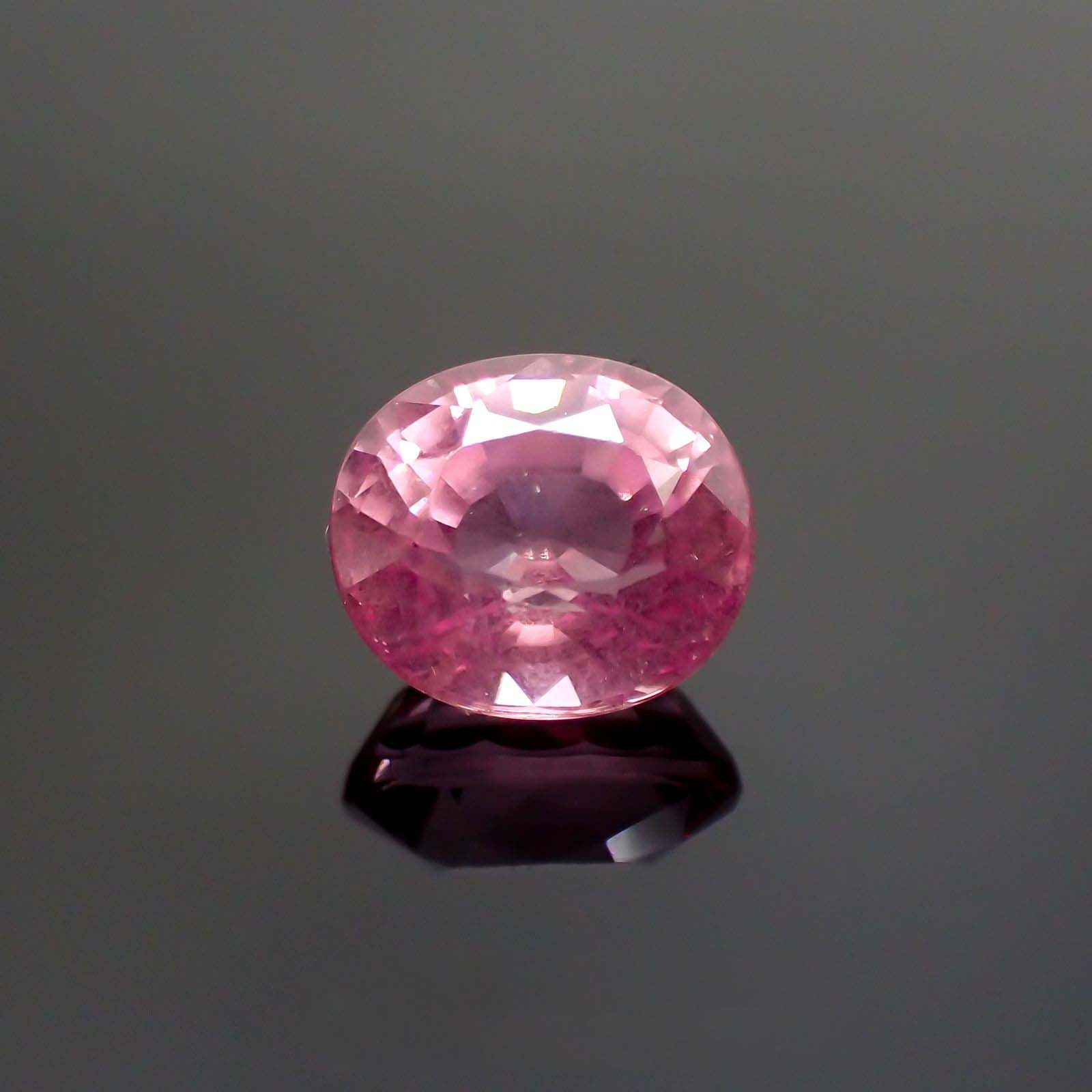 ピンクスピネル(宝石名ピンク・スピネル)タンザニア産 1.327ct ソ付(彩珠)[230722567]6.6x5.8mm前後