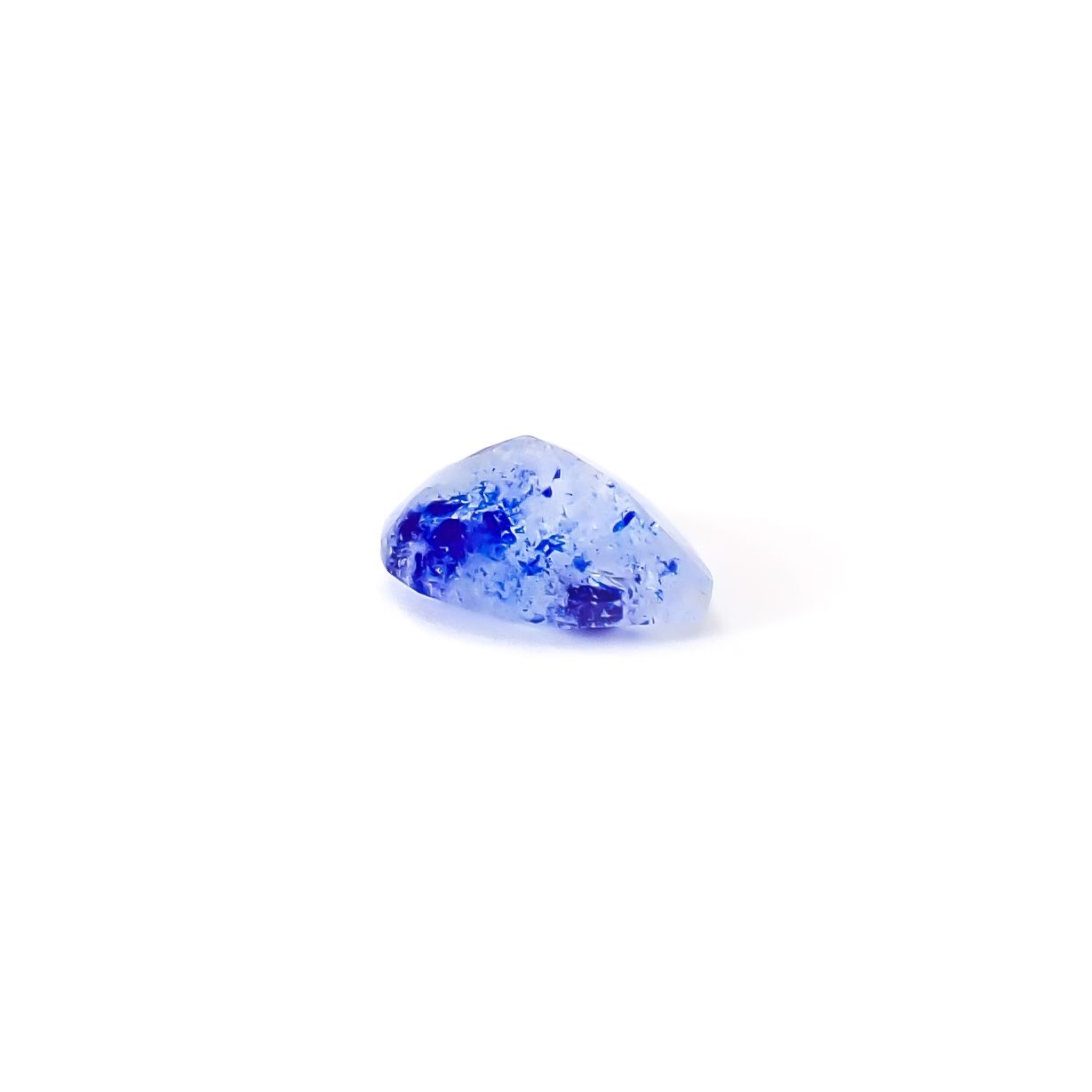 ラズライトインソーダライト フルオレッセンス アフガニスタン産 0.87ct / 8.2x6.3mm前後 [260432001]