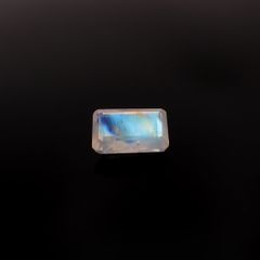 レインボームーンストーン インド・ビハール産 4.13ct / 12.3x7.8mm前後 [260431966]