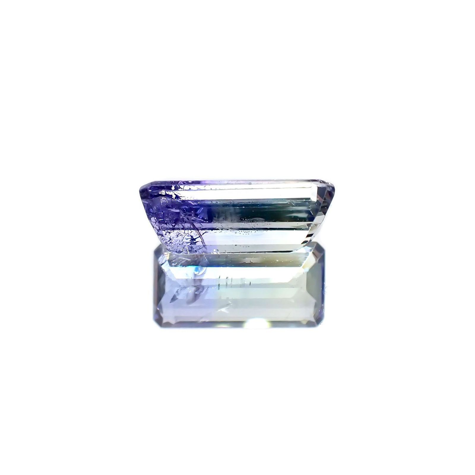 バイカラータンザナイト(宝石名バイカラー・ゾイサイト) タンザニア産 ソ付(彩珠) 3.082ct / 12x5.9mm前後 [210410782]