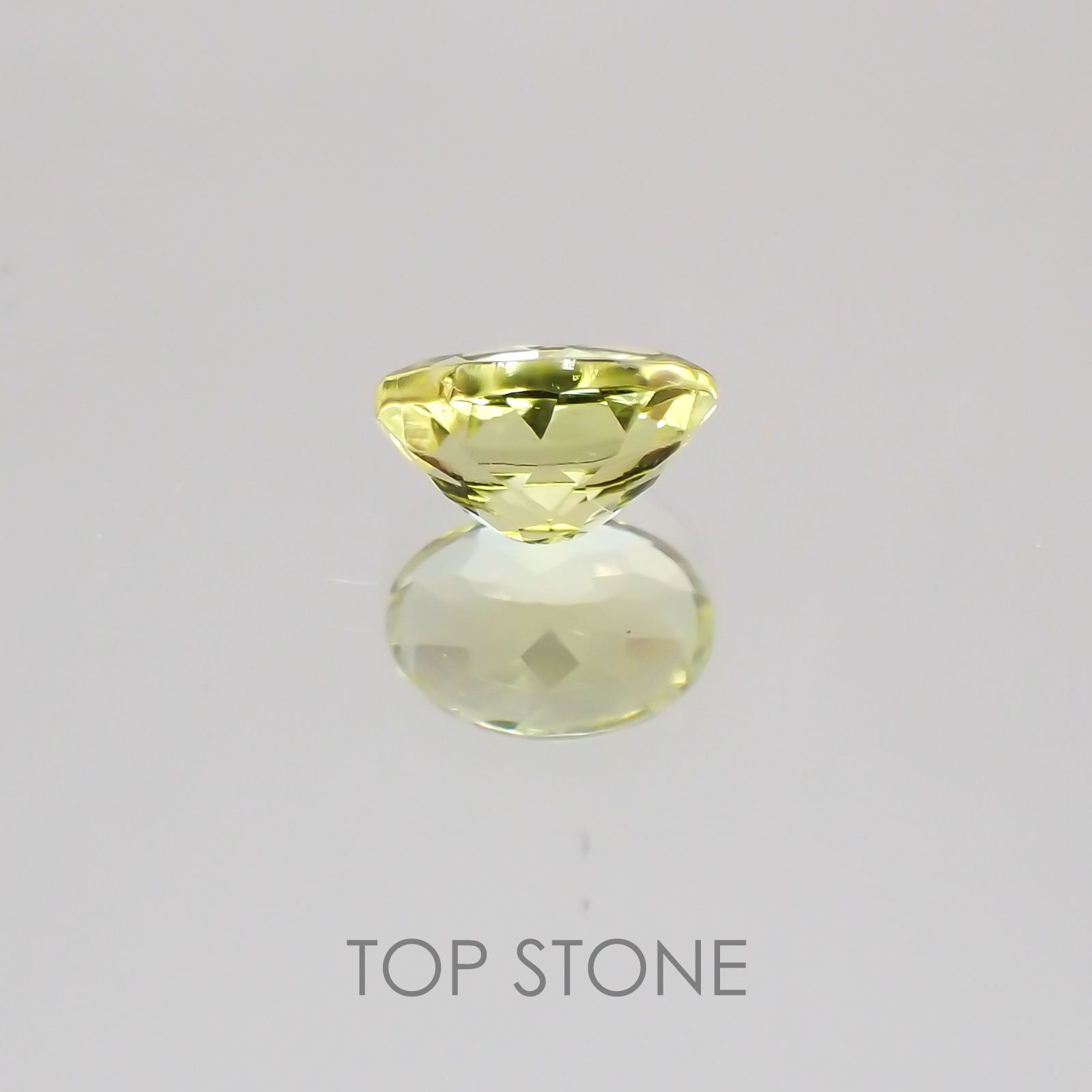 カナリートルマリン(宝石名トルマリン) ナイジェリア産 0.55ct 識別済[20128993]5.8×4.1mm前後