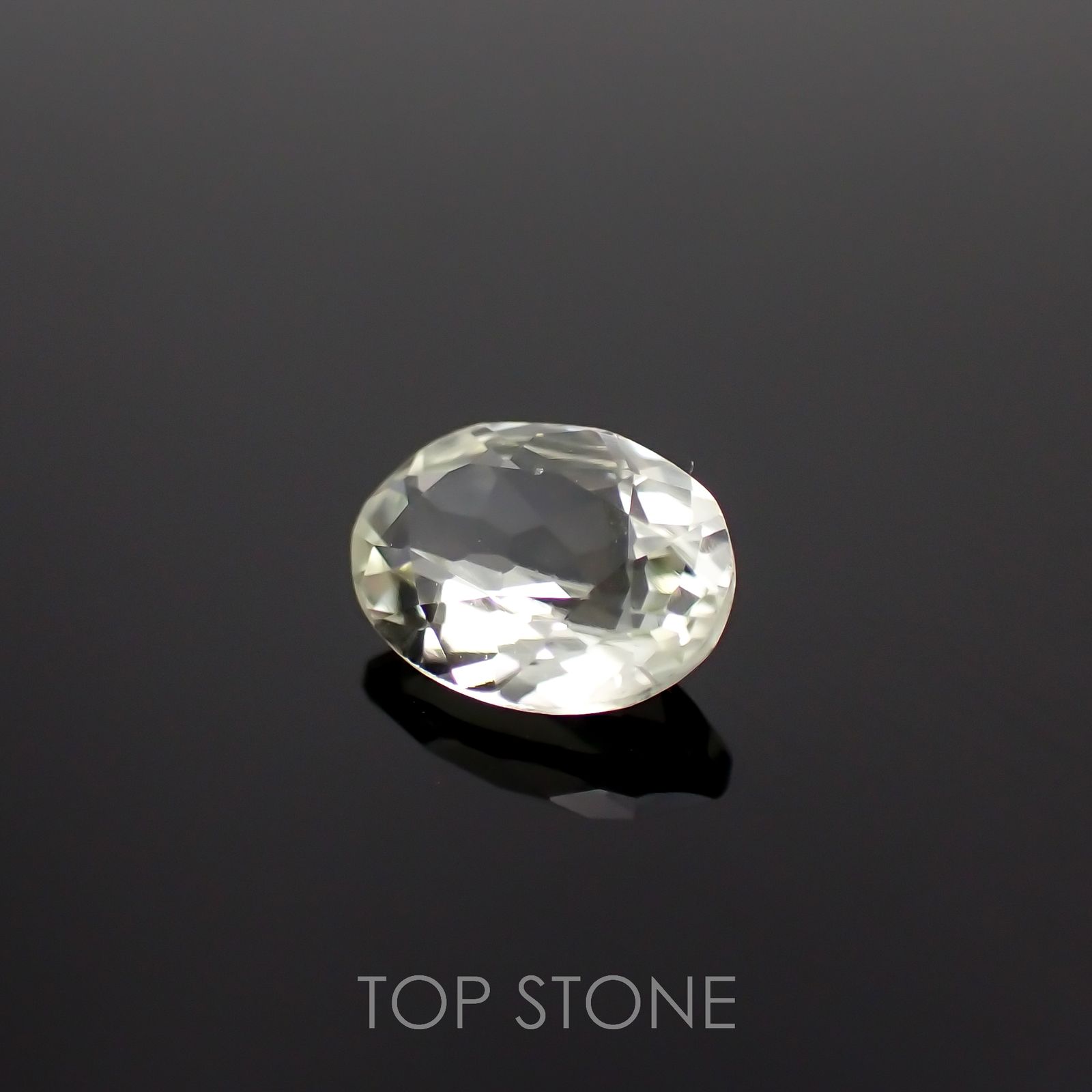 シリマナイト(宝石名シリマナイト)インド産 1.27ct 識別済[221018460]8.1x6.1mm前後