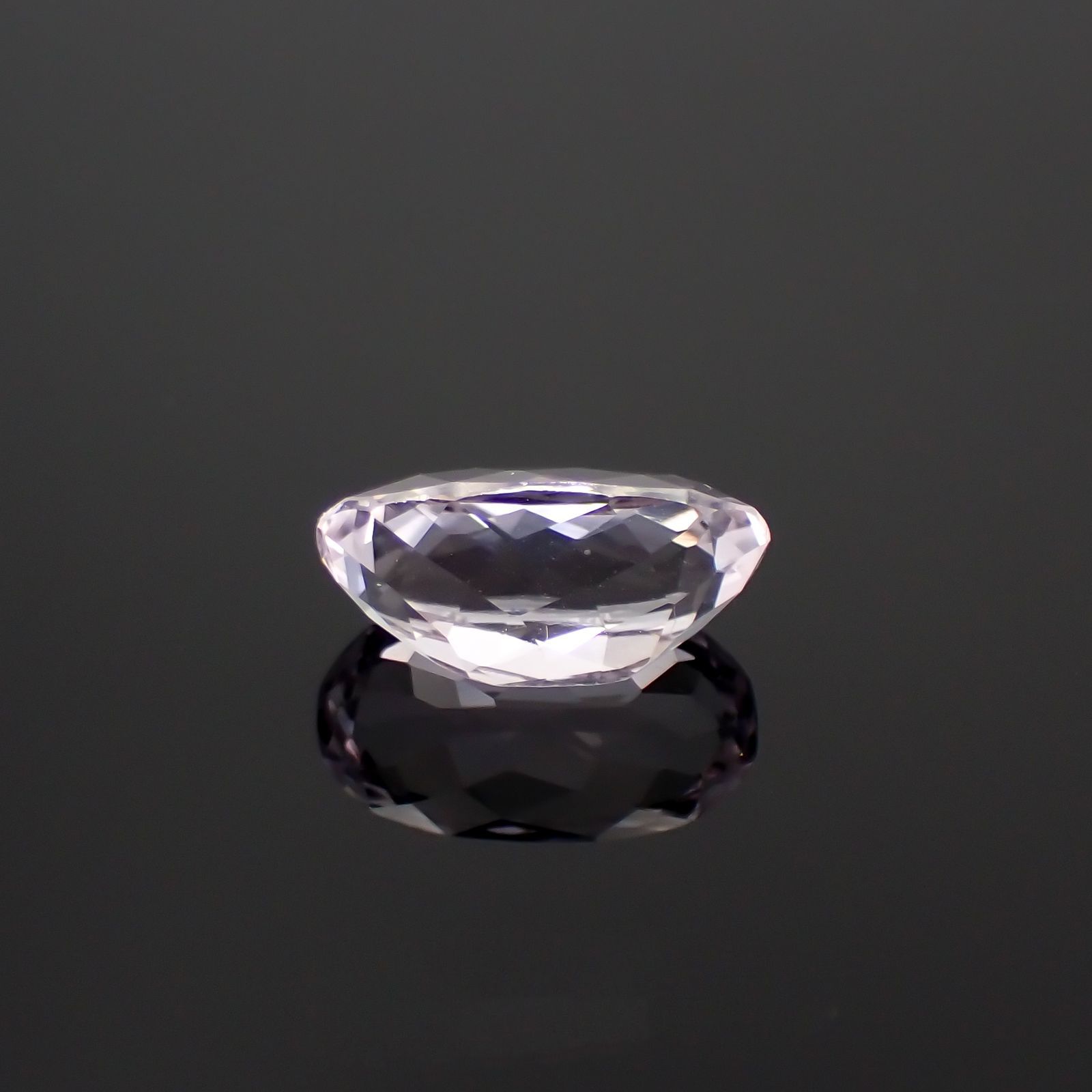 クンツァイト アフガニスタン産 2.31ct[240219606]10.7x5.8mm前後