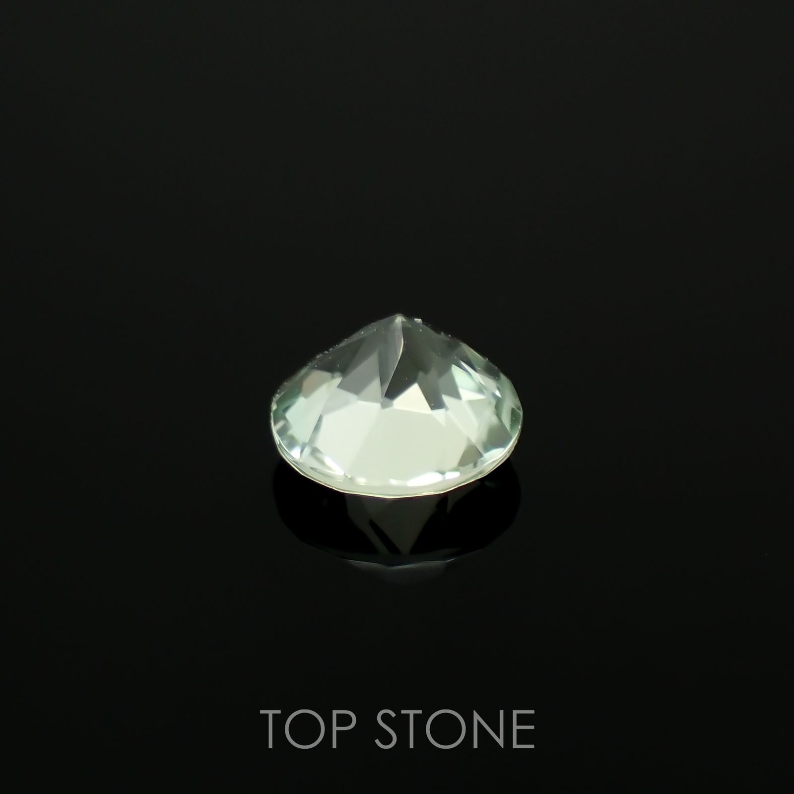 モンテブラサイト(宝石名モンテブラサイト)マダガスカル産 0.42ct 識別済[230120296]4.9x4.8mm前後