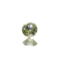 パラサイティックペリドット(宝石名ペリドット)採取地：ロシア 0.062ct 識別済[240627930]2.5x2.5mm前後