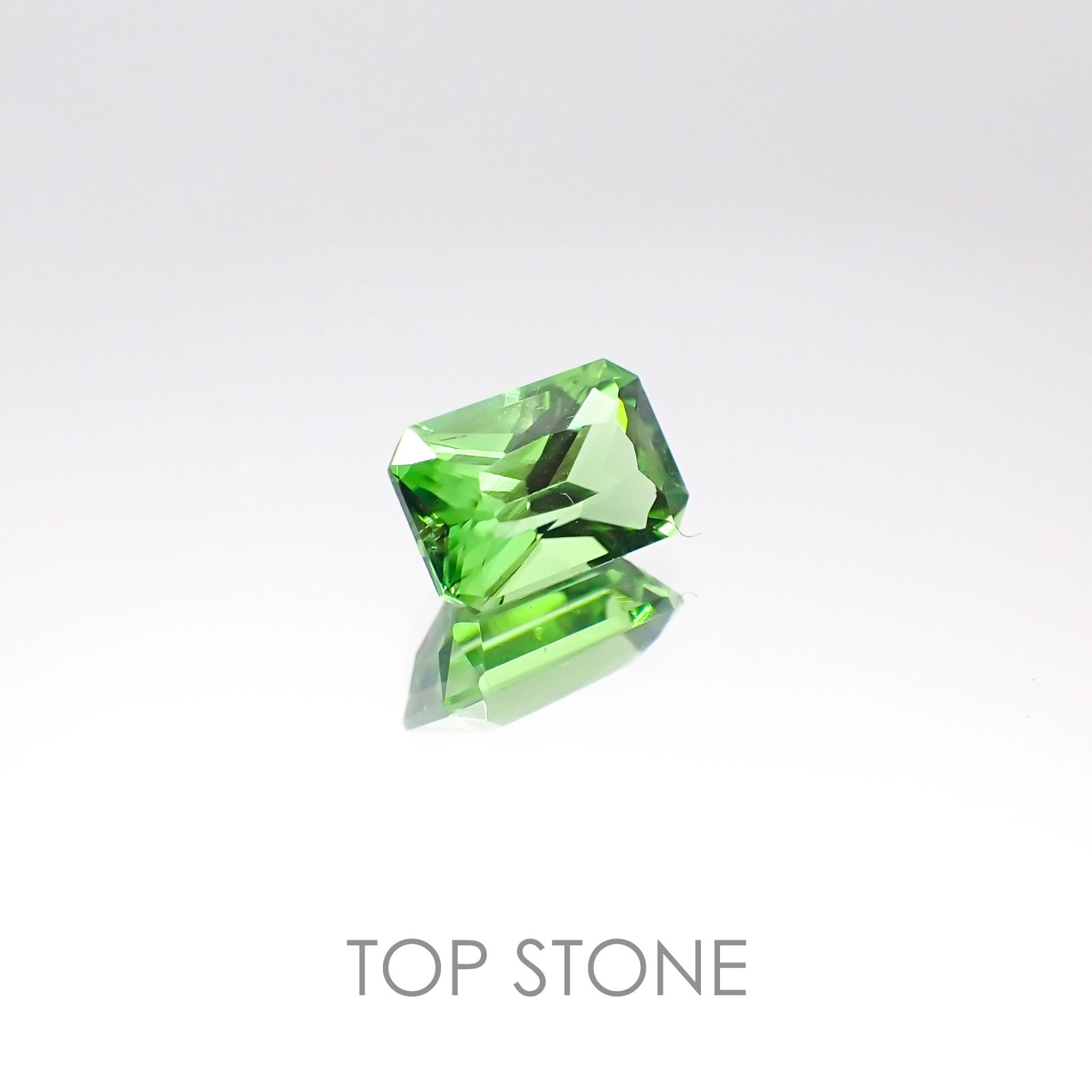 クロムトルマリン タンザニア産 ルース 0.91ct[20096212]6.9×4.5mm前後