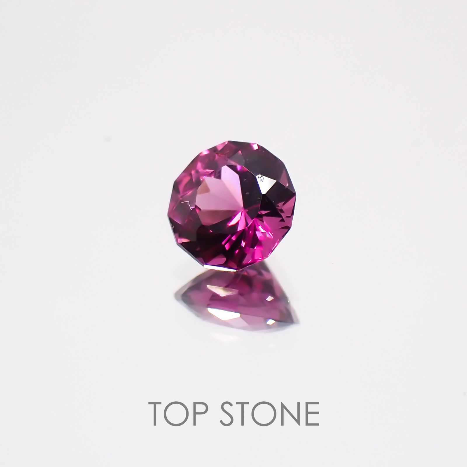 グレープガーネット ブラジル産 ルース 0.46ct[21069696]4.6×4.6mm前後