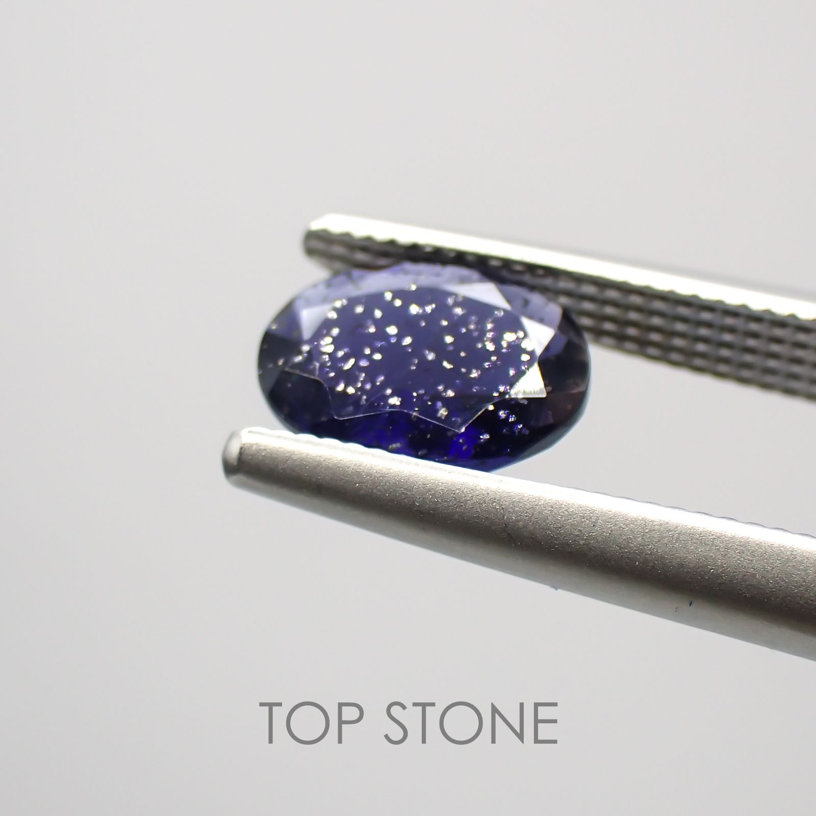 アイオライトサンストーン ブラジル・インド産 ルース 0.58ct[210310441]7×5.1mm前後