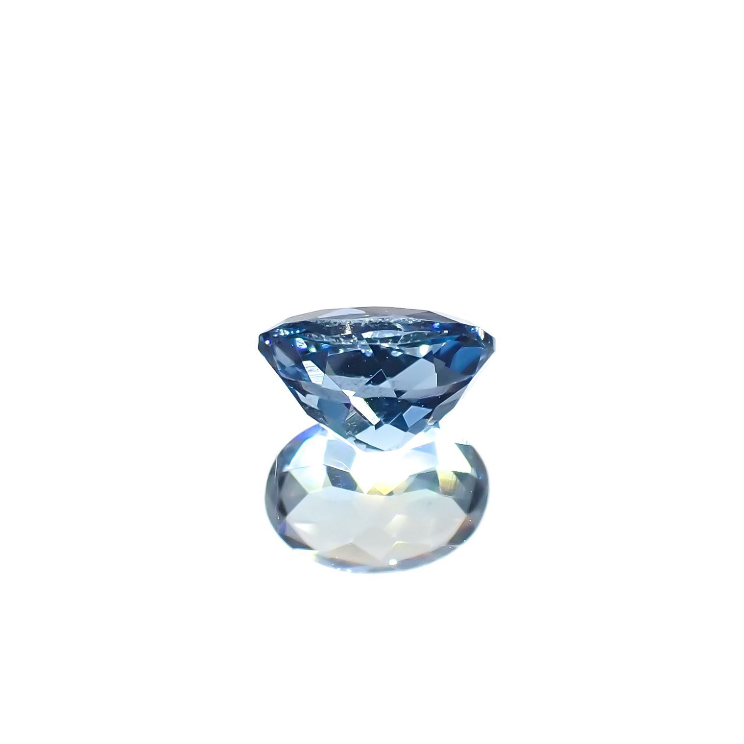 アクアマリン(宝石名アクアマリン)ナイジェリア産 0.85ct 識別済[220817386]7.1x5.1mm前後