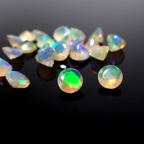 <ランダムセレクト1個販売>エチオピアオパール エチオピア産 約0.25ct [250129744-PAC]5x5mm前後