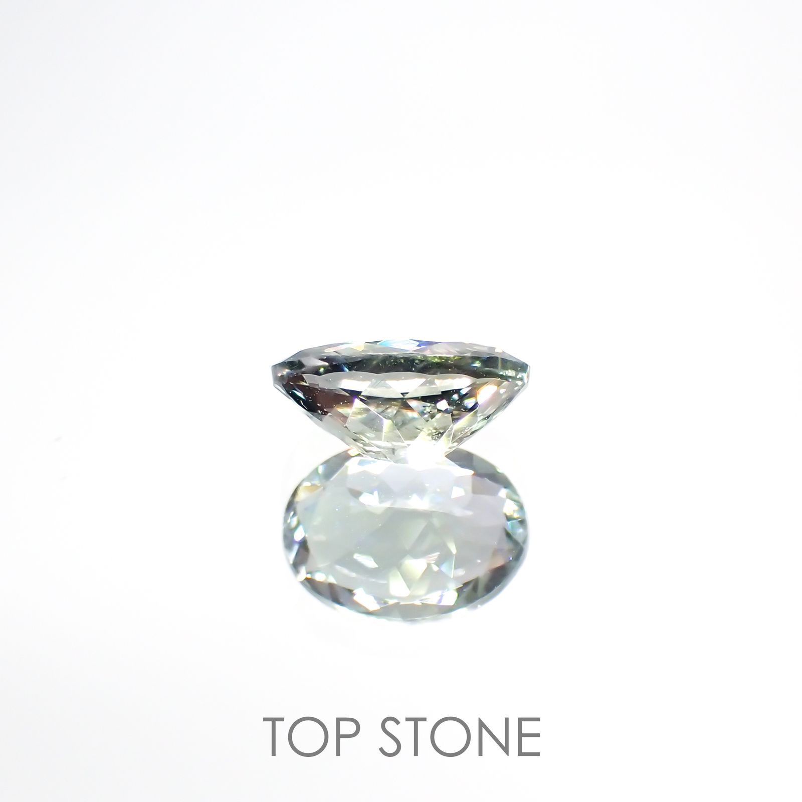 バイカラータンザナイト(宝石名バイカラー・ゾイサイト) タンザニア産 1.17ct 識別済[210812655]7.9×5.9mm前後
