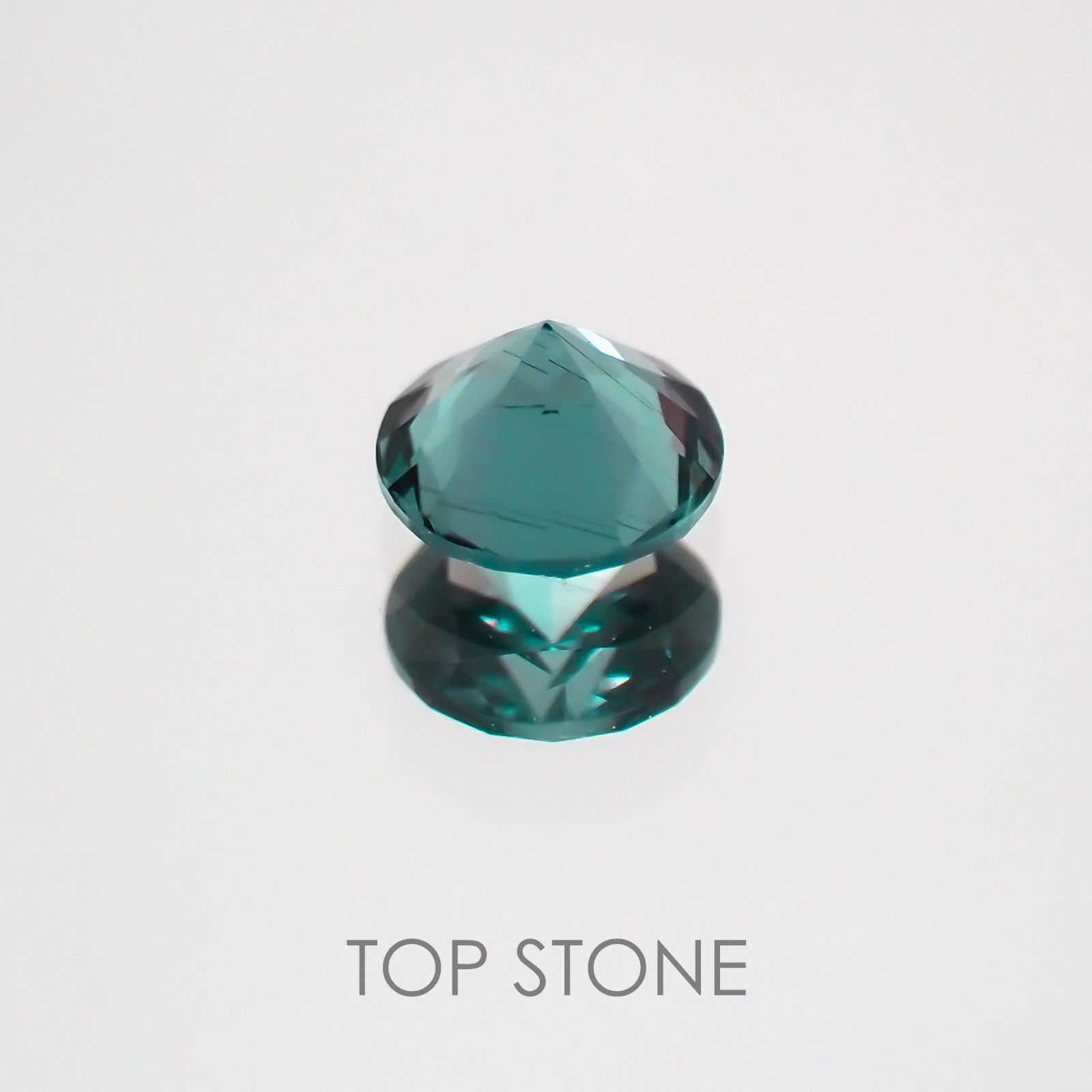 カラーチェンジガーネット(アレキタイプ) マダガスカル・ベキリー産 ルース 0.152ct[21039485]3.3×3.3mm前後