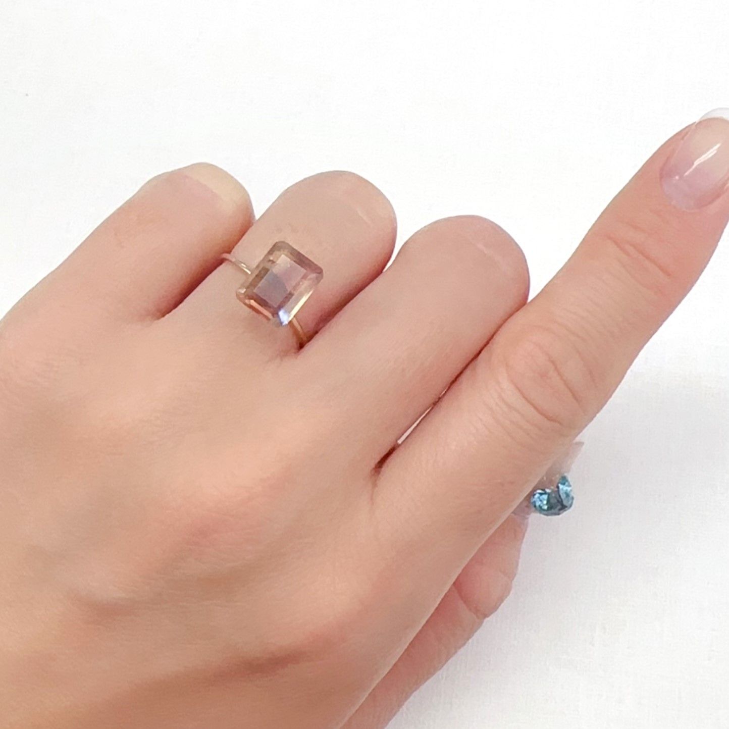 パーティカラーフローライト フルオレッセンス ブラジル産 3.35ct[240326907]9.8x7.6mm前後