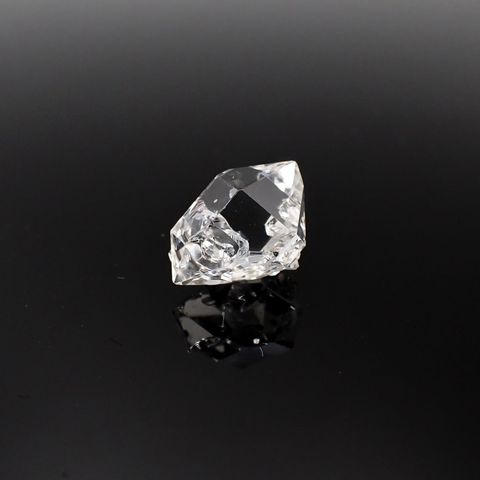 ハーキマーダイヤモンド(宝石名クォーツ)アメリカ・ニューヨーク州産 2.95ct 識別済[231023902]11.5x8.5mm前後