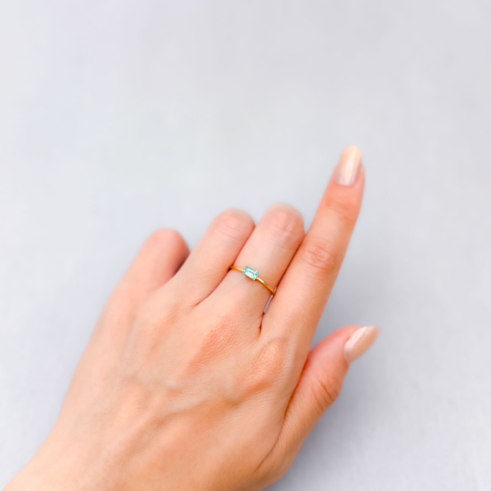エメラルド ザンビア産 0.27ct [250430235]5x2.9mm前後