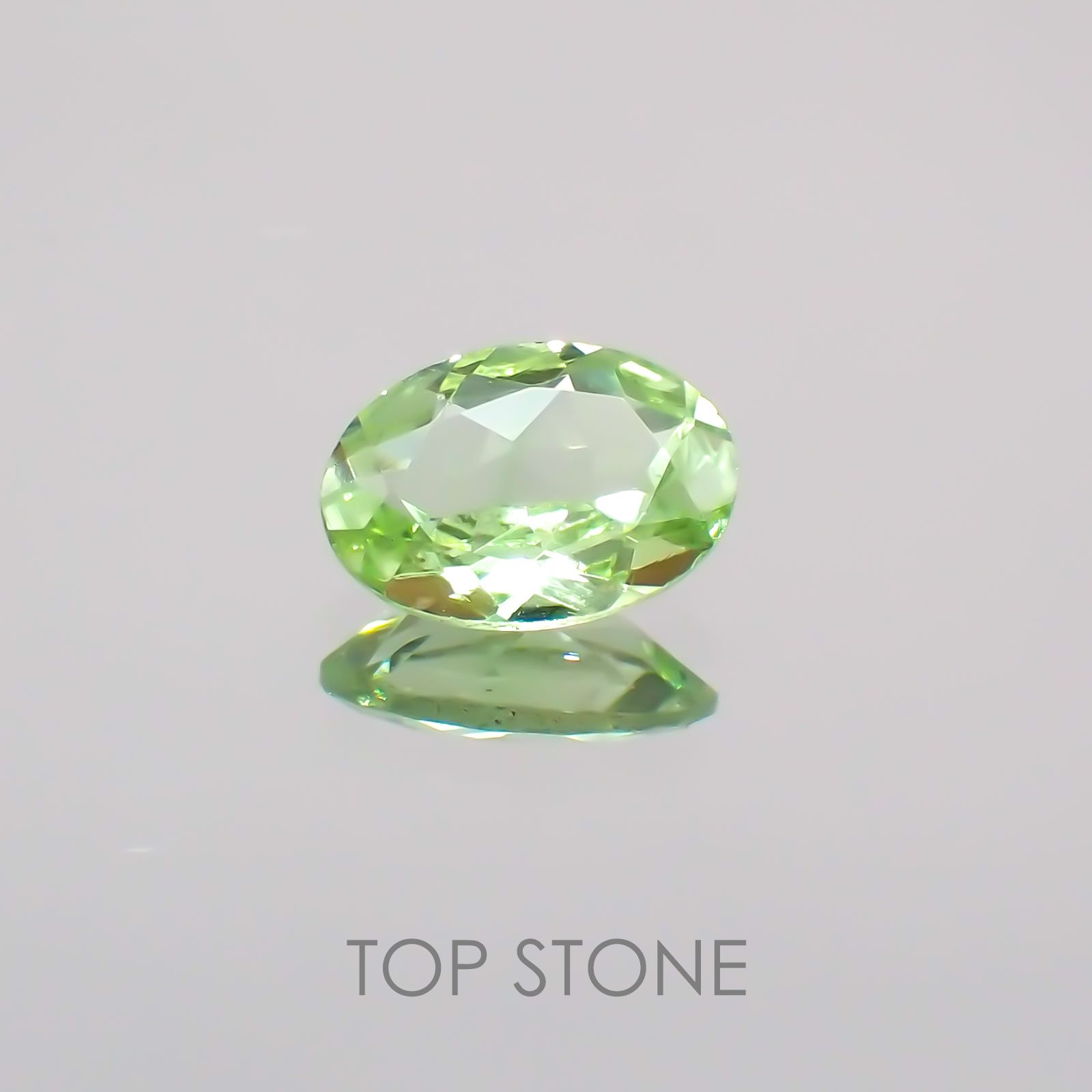 ミントガーネット タンザニア産 ルース 0.48ct[210610005]6.3×4.3mm前後