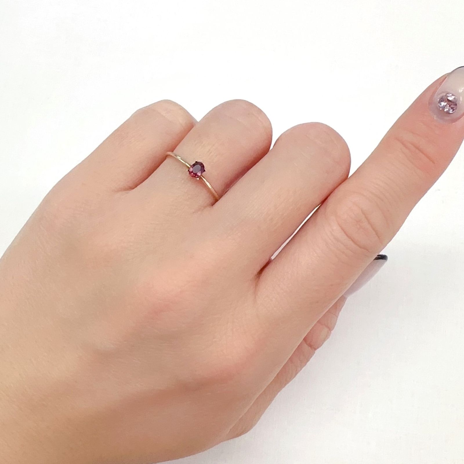 ルビー(宝石名ルビー)タンザニア産 0.22ct 識別済[240226105]3.8x2.8mm前後