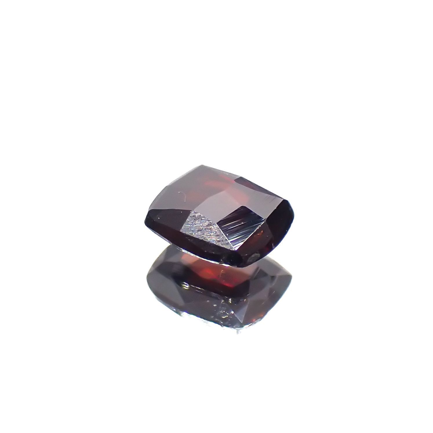 ルチル単結晶 ブラジル産 0.21ct[221219719]3.7x3.1mm前後