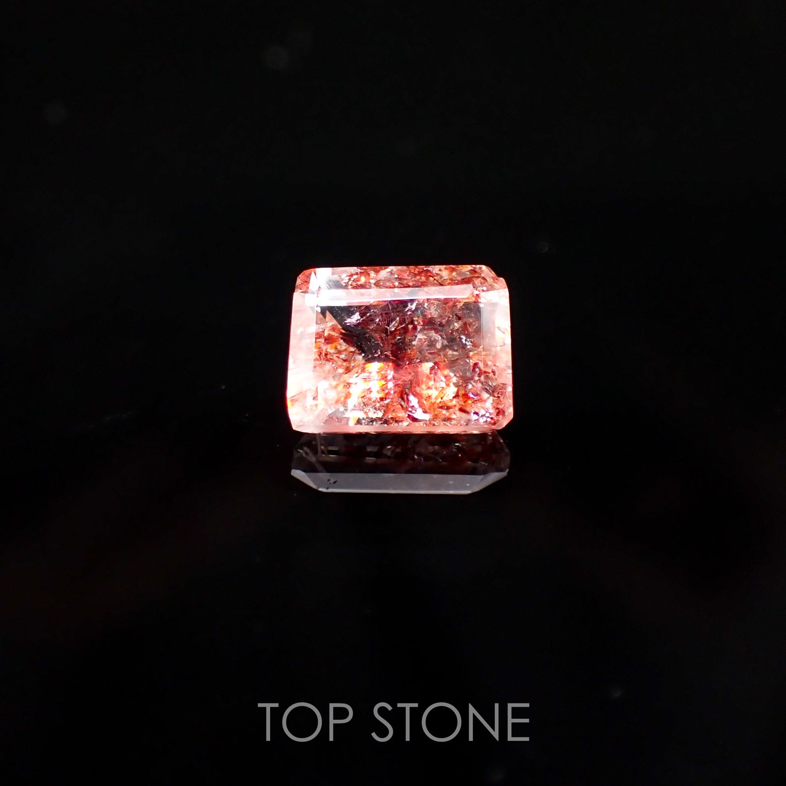 ファイヤークォーツ ナイジェリア産 ルース 1.3ct[210510705]7.5×5.6mm前後