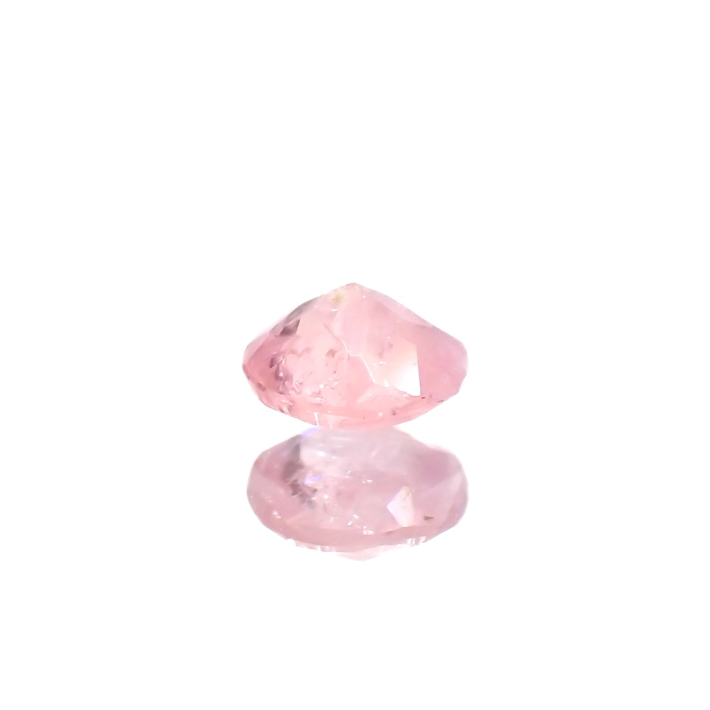 ペツォッタイト(ラズベリル)(宝石名ペツォッタイト)マダガスカル産 0.14ct 識別済[231023733]3.4x3.4mm前後