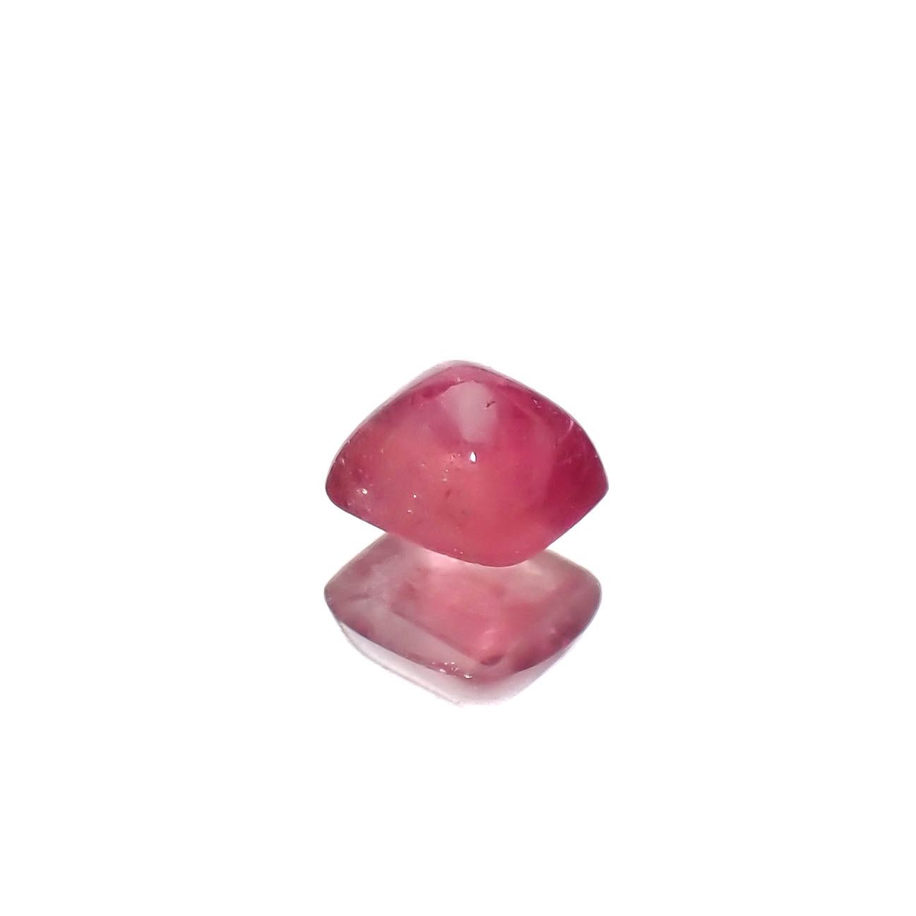 ◇バフカット◇レッドベリル/ピンクベリル アメリカ・ユタ州産 0.16ct[240326681]3.5x3.2mm前後