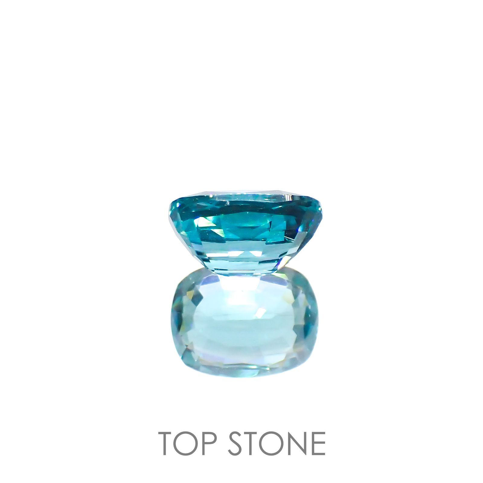 ブルーグリーンアパタイト(宝石名アパタイト)マダガスカル産 1.69ct 識別済[220515933]8x6.2mm前後