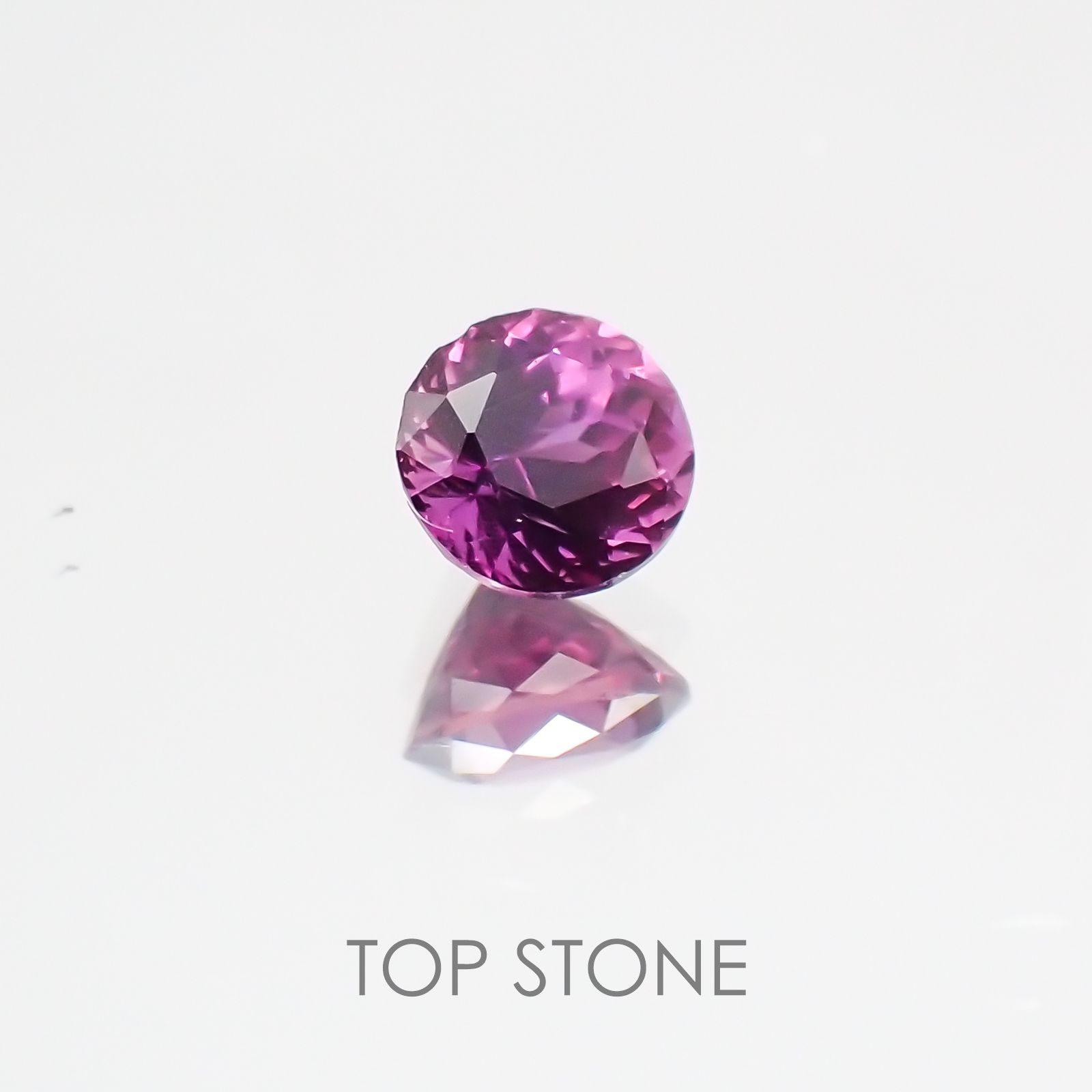 パープルサファイア非加熱(宝石名パープル・サファイア) タンザニア産 0.29ct 識別済[20128644]3.8×3.7mm前後