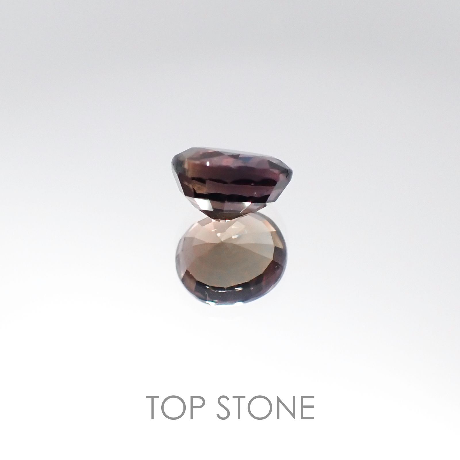 カラーチェンジサファイア非加熱(宝石名サファイア) タンザニア産 1.32ct 識別済[20096008]6.5×5.6mm前後