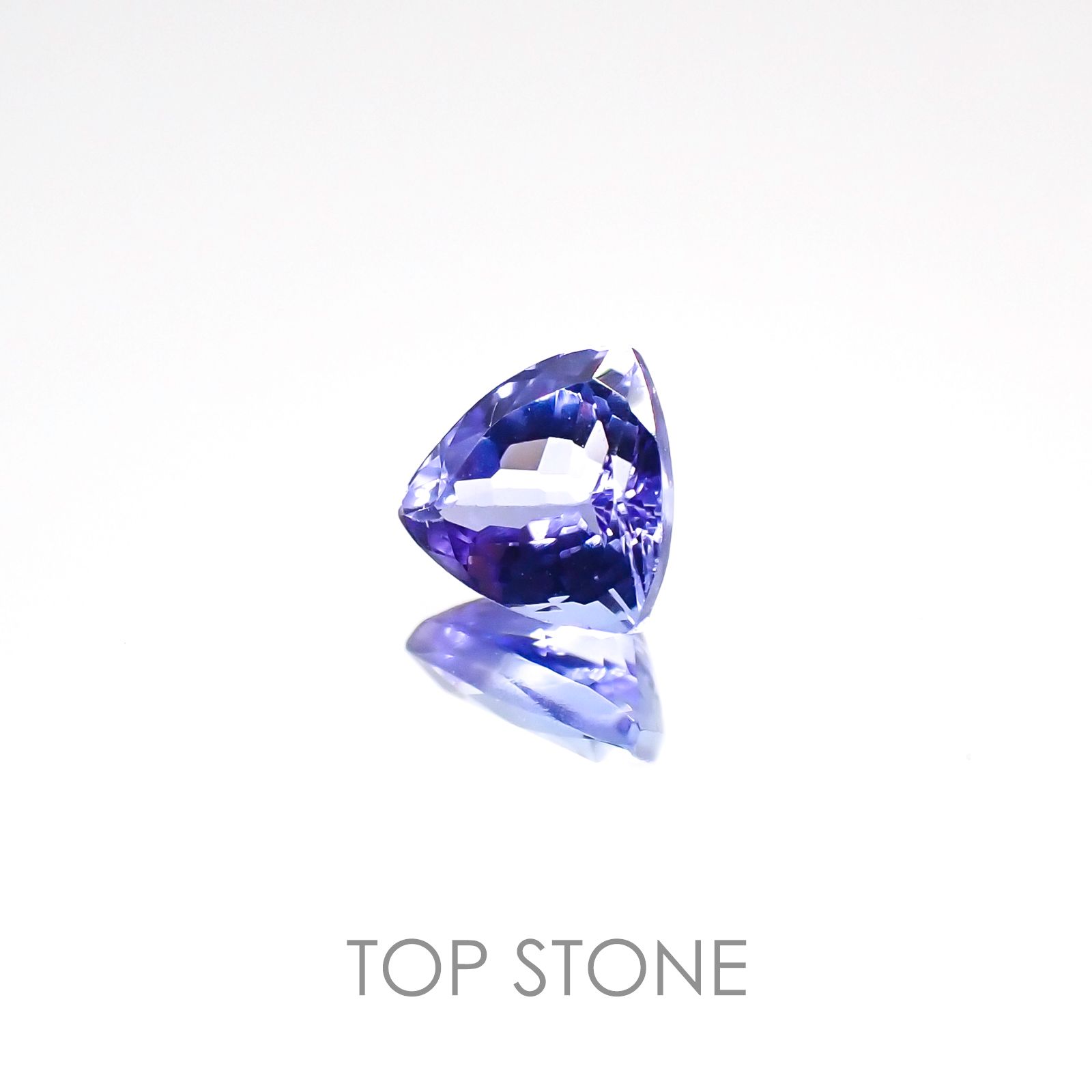 タンザナイト(ゾイサイト) タンザニア産 ルース 0.56ct[20117197]5.3×5.4mm前後