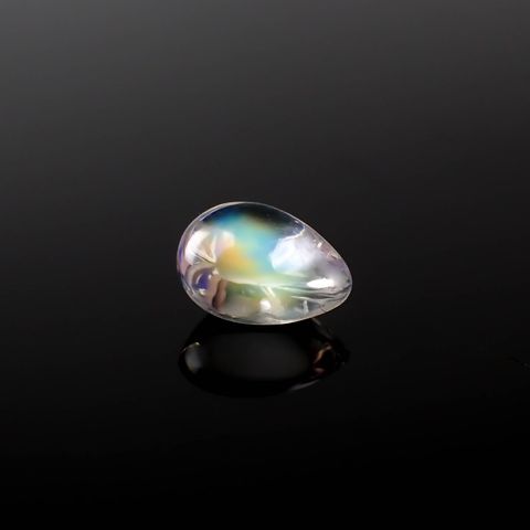 ◇バフカット◇レインボームーンストーン(宝石名ラブラドライト)マダガスカル産 1.129ct ソ付(彩珠)[240427200]7.8x5.4mm前後