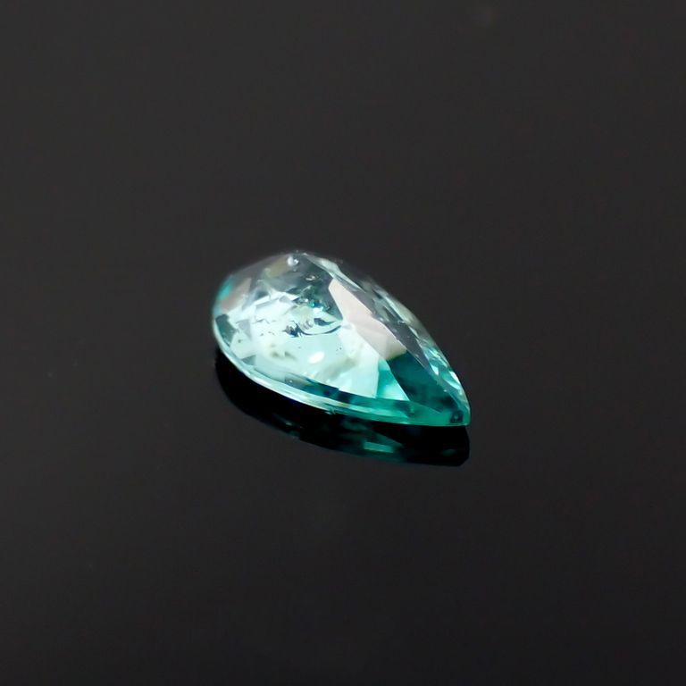 パライバトルマリン(宝石名トルマリン/別名パライバ・トルマリン)ブラジル産 0.154ct 識別済[221018768]5.1x2.9mm前後