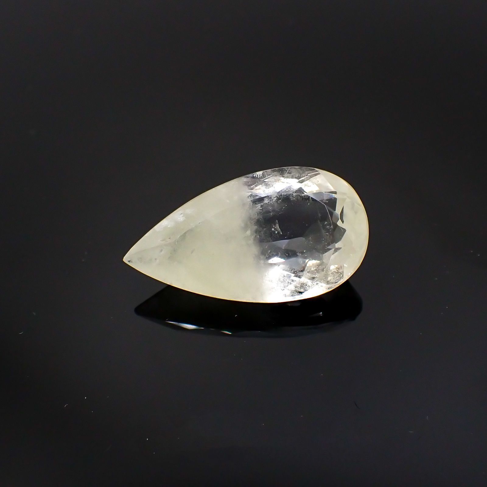サルファーインクォーツ ブラジル産 11.77ct[231124312]22.2x12.1mm前後