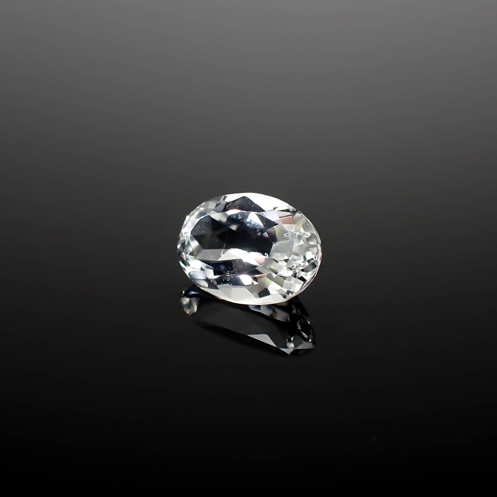 ゴッシェナイト パキスタン・ヒマラヤ産 0.73ct[240527456]7.1x5mm前後