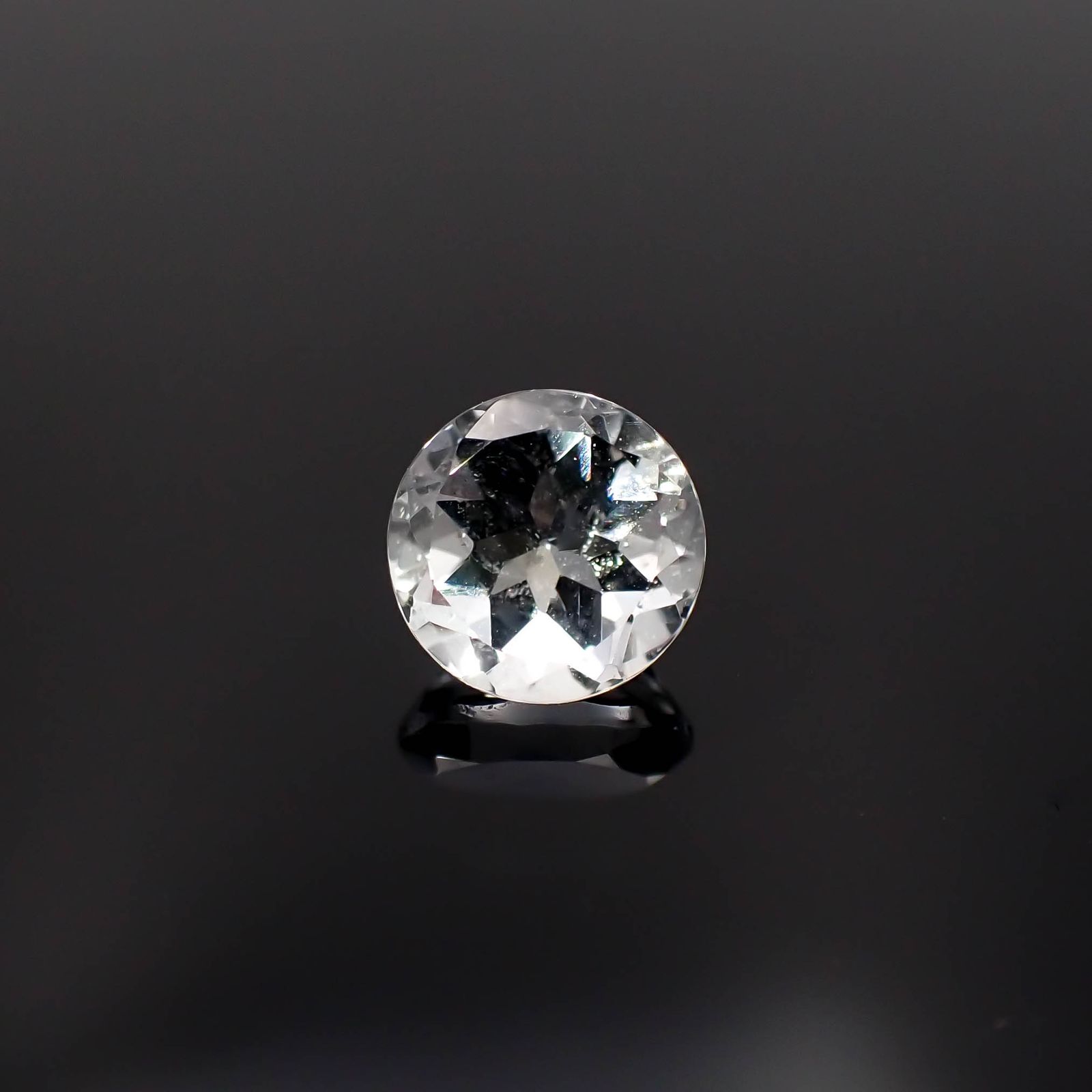 ゴッシェナイト パキスタン・ヒマラヤ産 0.89ct[230421838]6.2x6.1mm前後