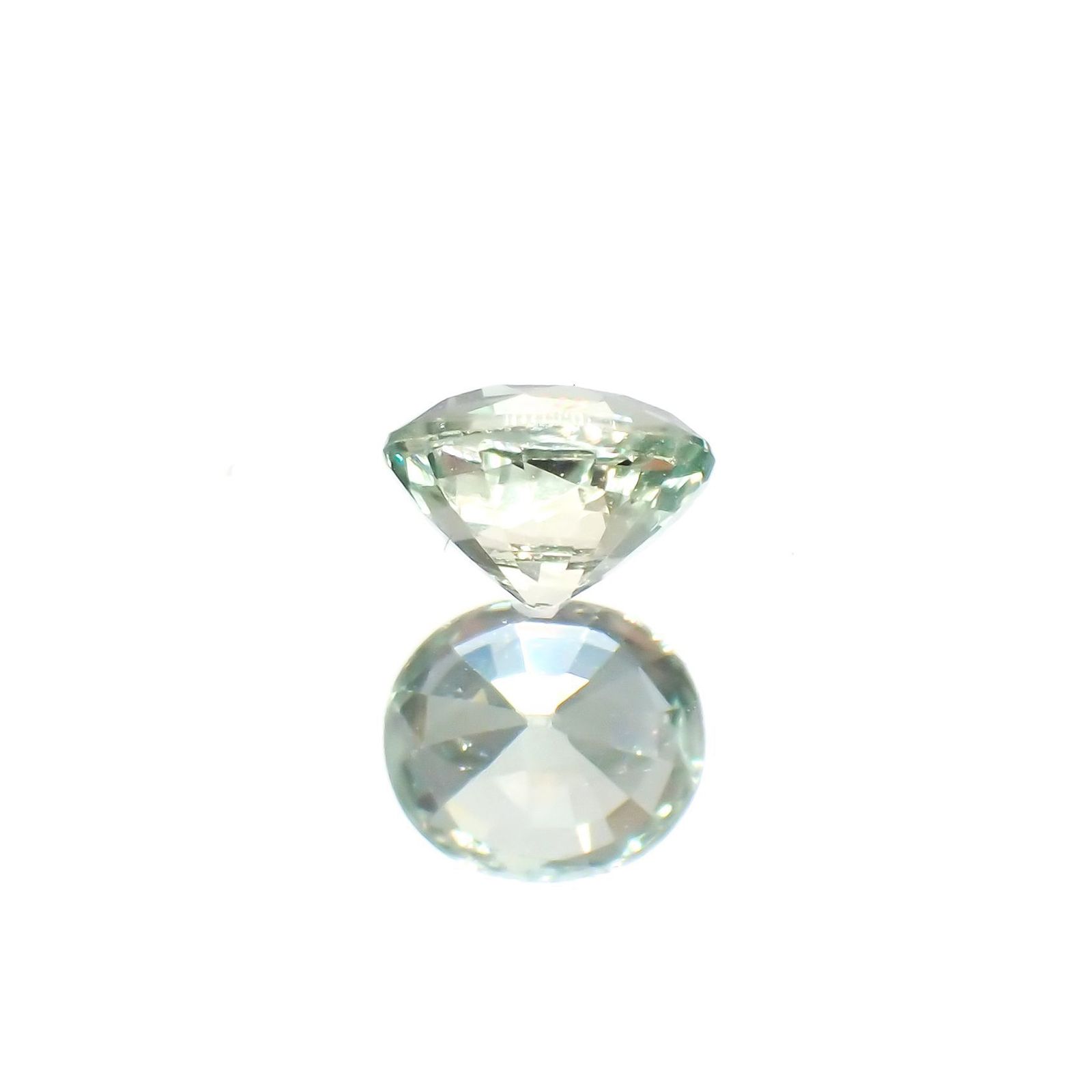 グリーンクリソベリル(宝石名クリソベリル)スリランカ/マダガスカル産 識別済 0.39ct / 4.4x3.8mm前後 [220114465]