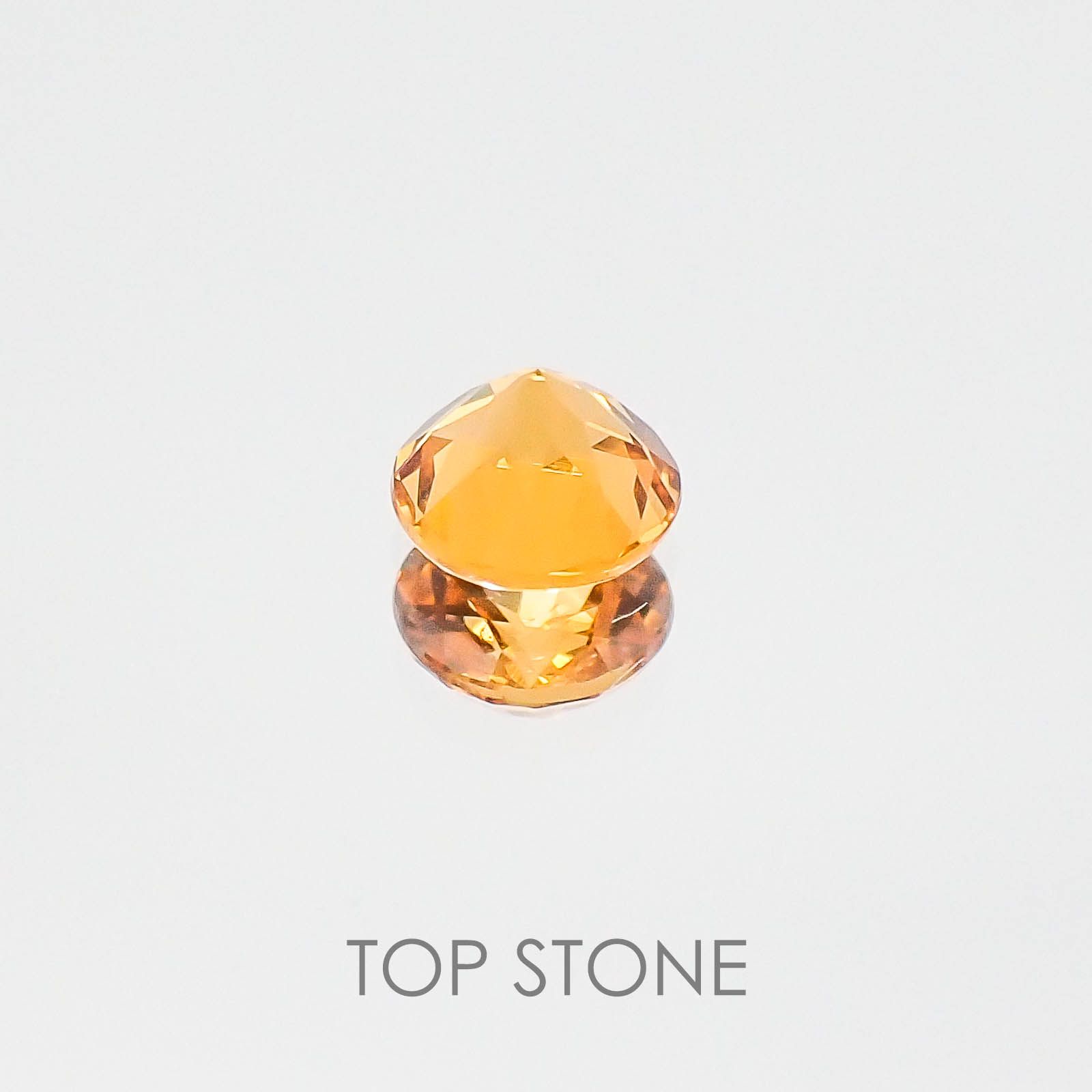 スペサルティンガーネット マンダリンオレンジカラー(宝石名スペサルティン・ガーネット) ケニア産 0.45ct 識別済[20084401]4.4×4.4mm前後