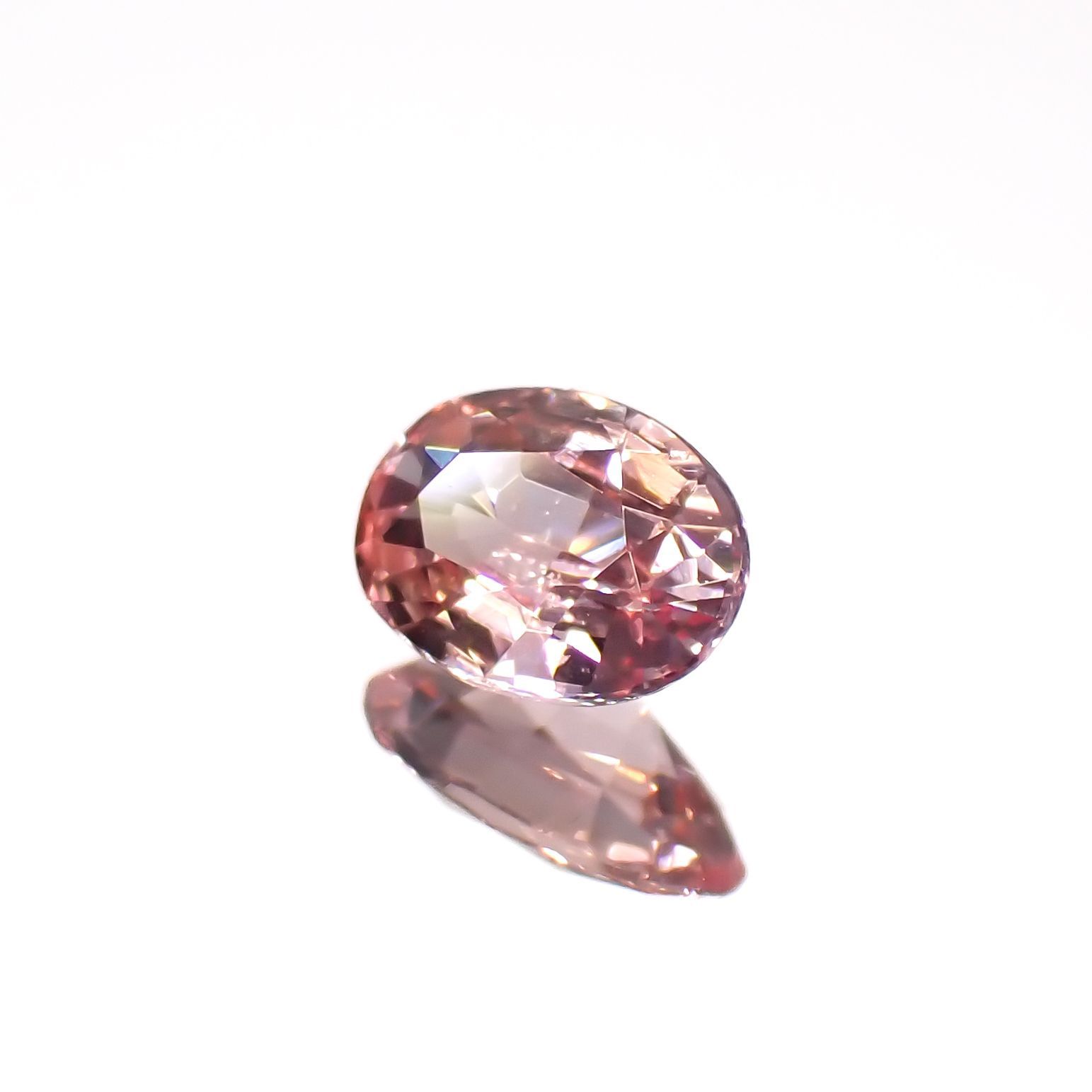 パパラチャサファイア(宝石名サファイア/別名パパラチャ・サファイア)スリランカ産 0.218ct DGL鑑付[221219220]4.46x3.14mm前後