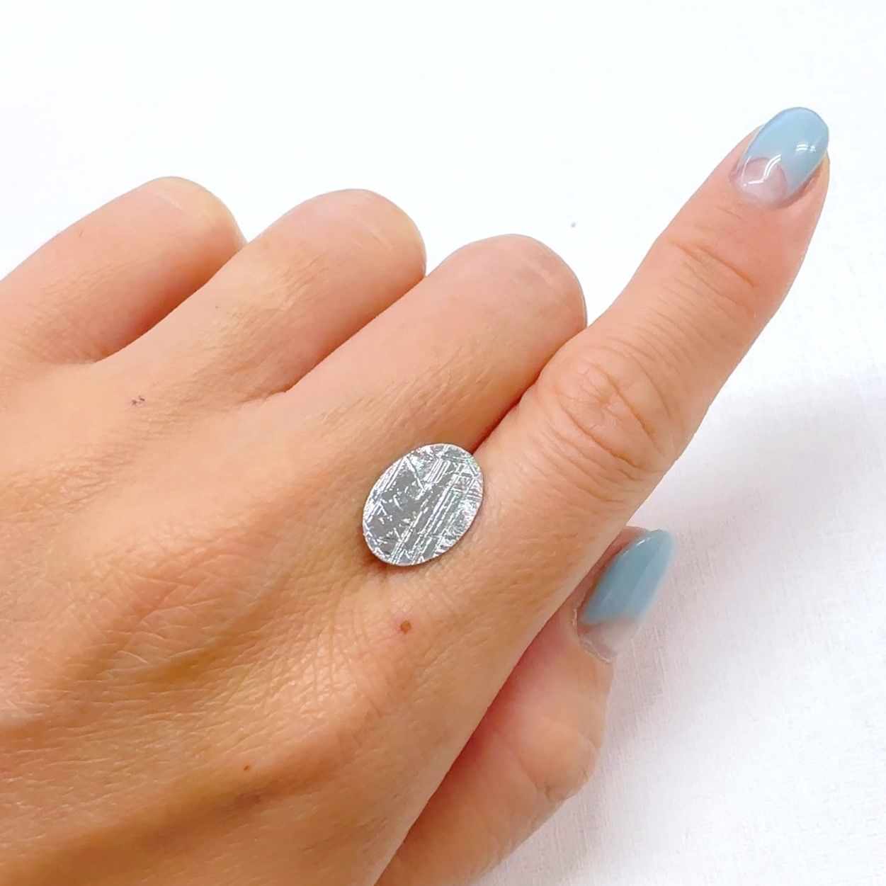 アルタイ隕石 発見地:中国 1.84ct[240125685]13.9x9.9mm前後
