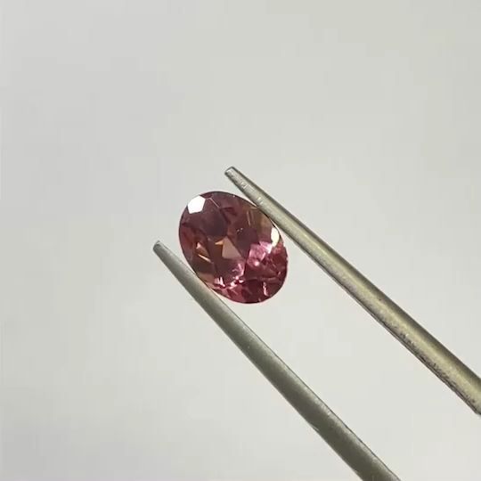 ピンクジルコン(宝石名ジルコン) スリランカ/カンボジア産 識別済 1.25